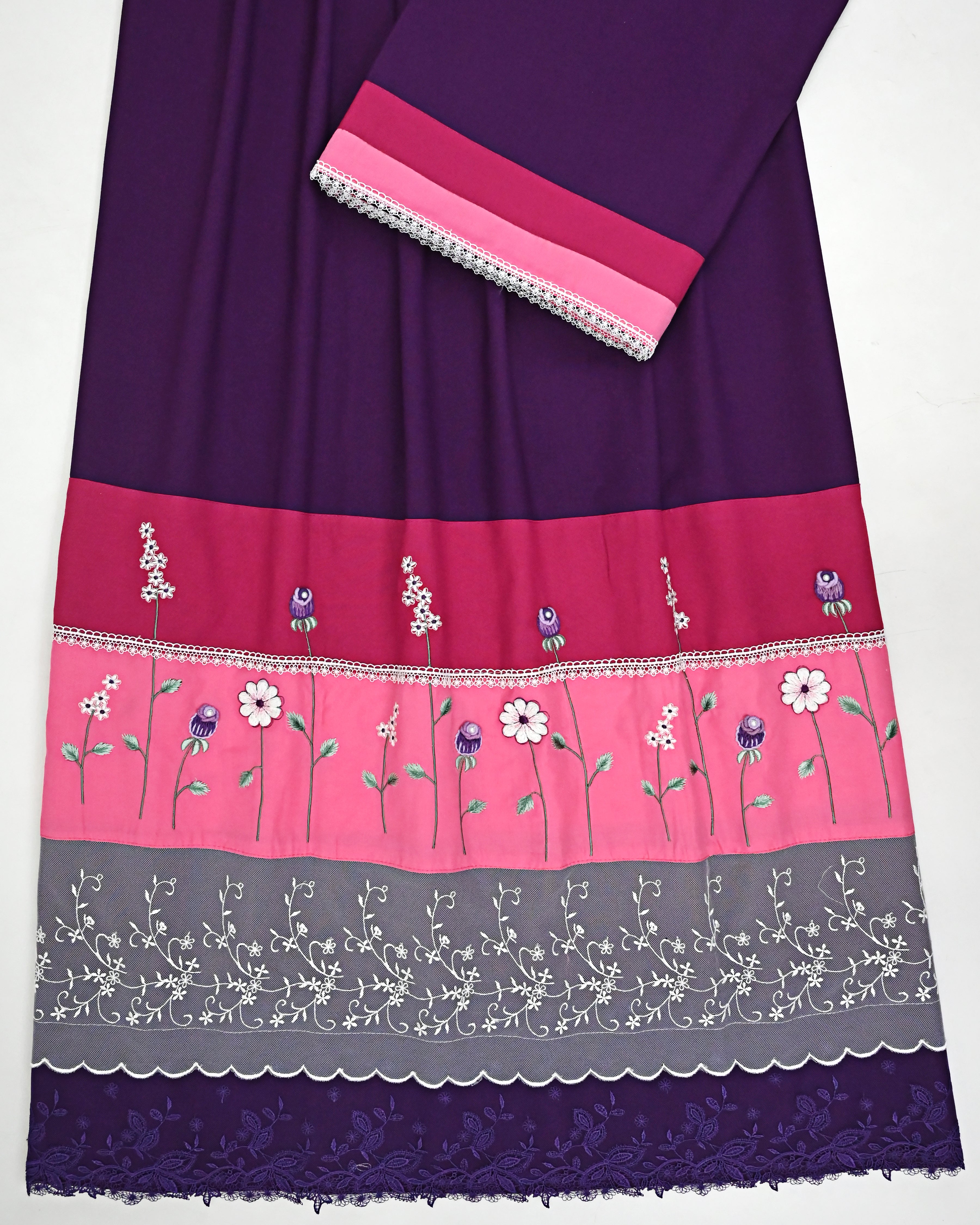 Deep Voilet Rida With Smart Panel Smart Floral Work & Floral Lacing