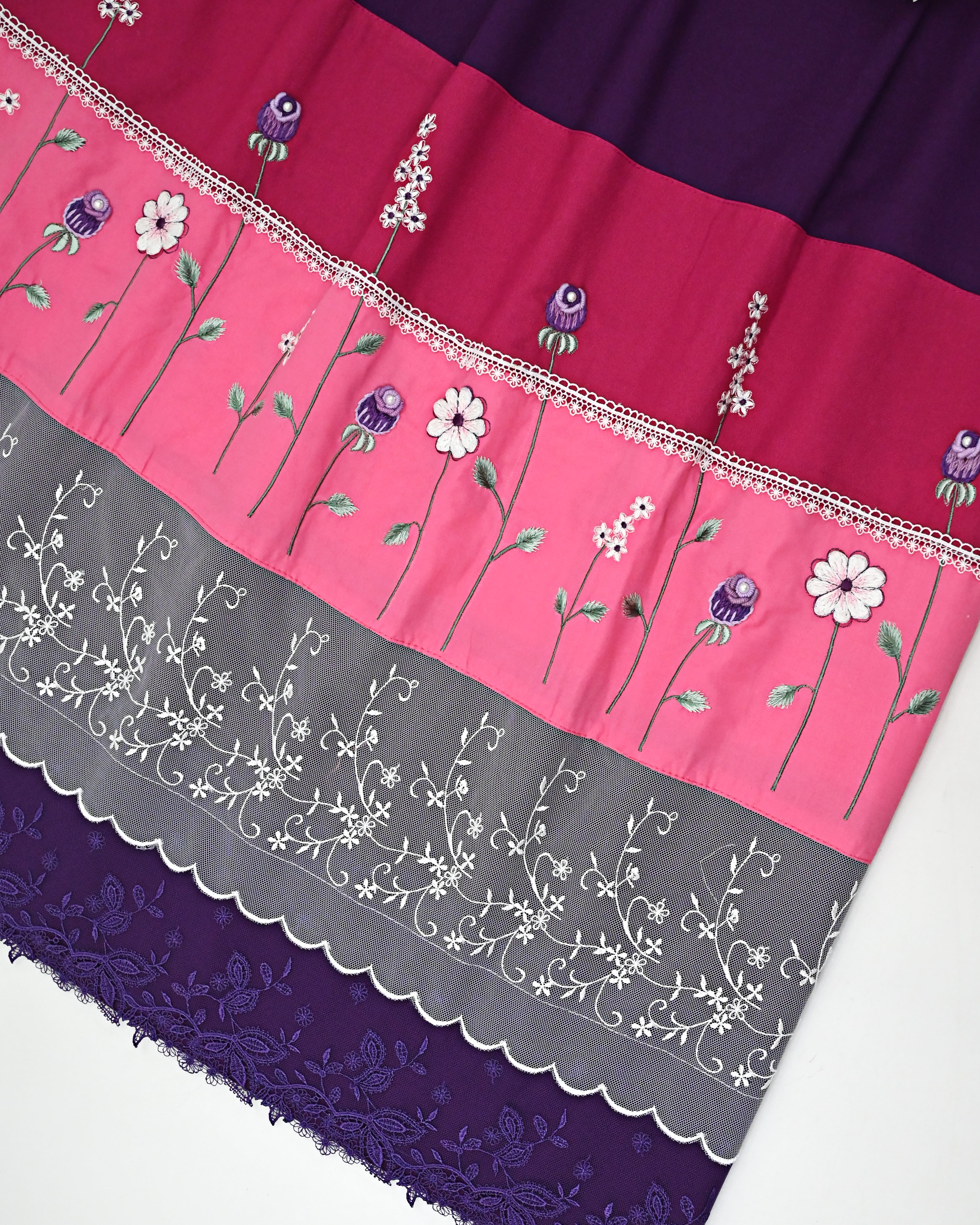 Deep Voilet Rida With Smart Panel Smart Floral Work & Floral Lacing