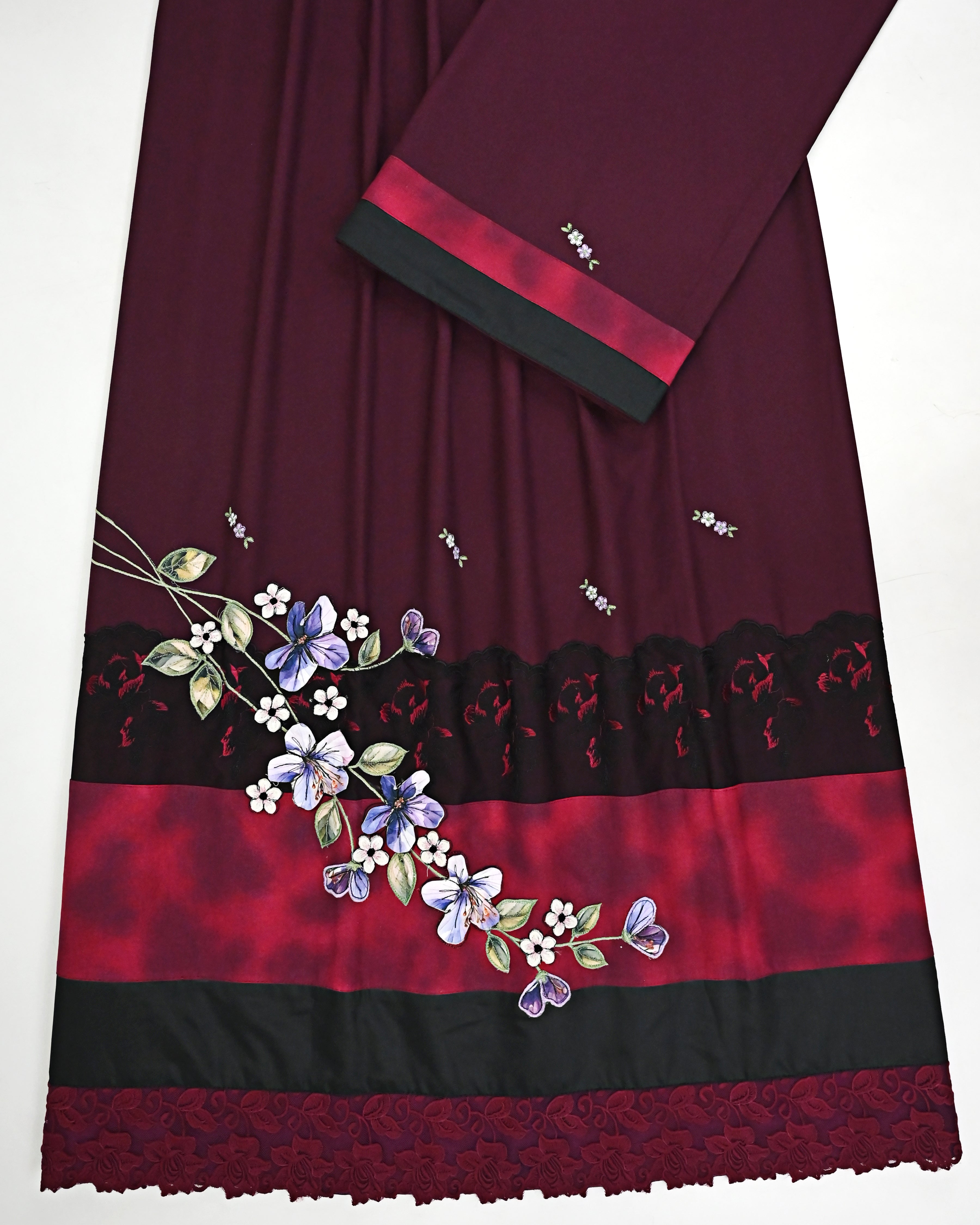 Burgundy Rida With Smart Dark Lace Marble Print Panel & Smart Floral Work