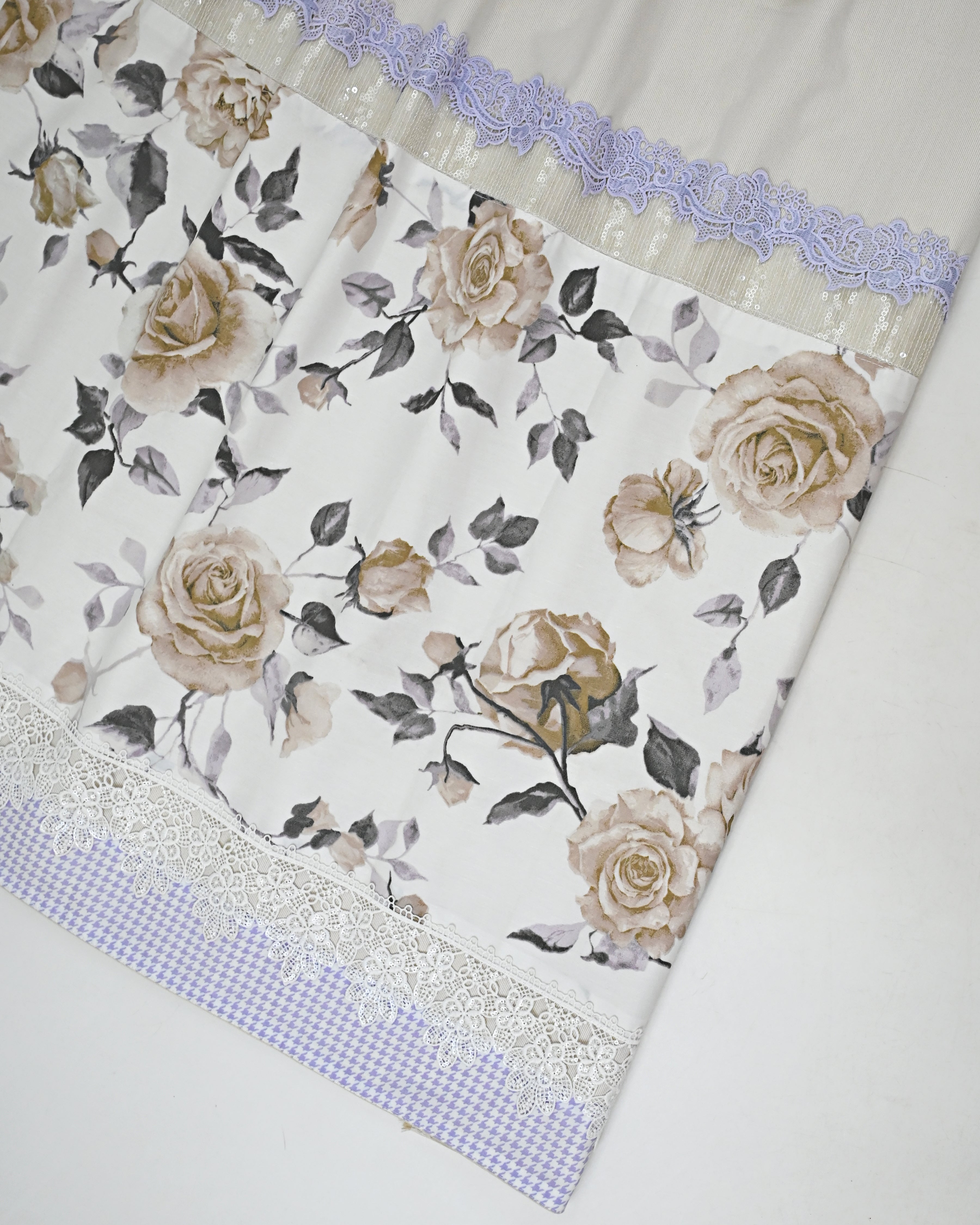 Oatmeal Color Rida With Smart Floral Panel & Smart Sequence Floral Lace