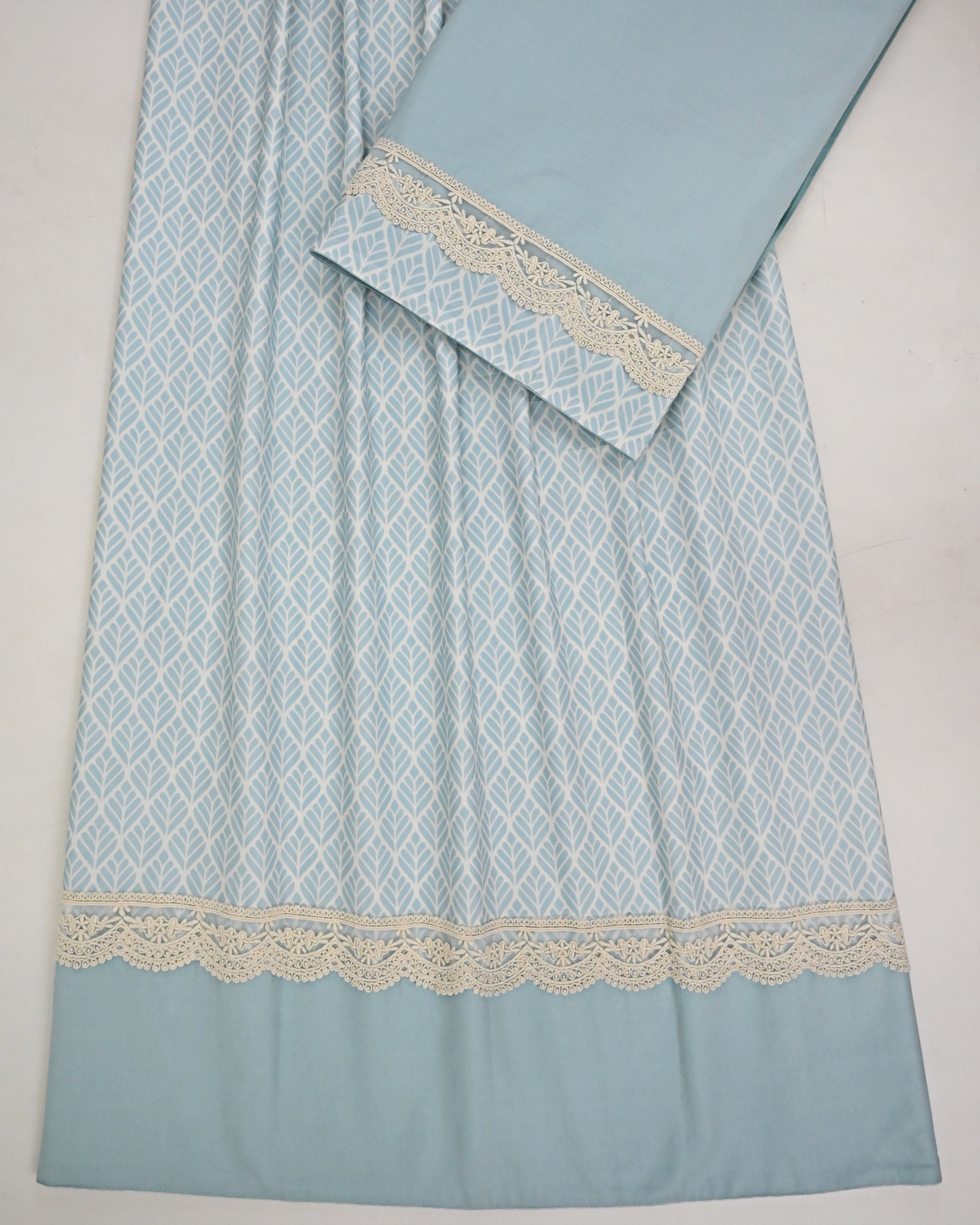 Light Blue Self Print Rida With Smart Plain Panel & Smart Lace