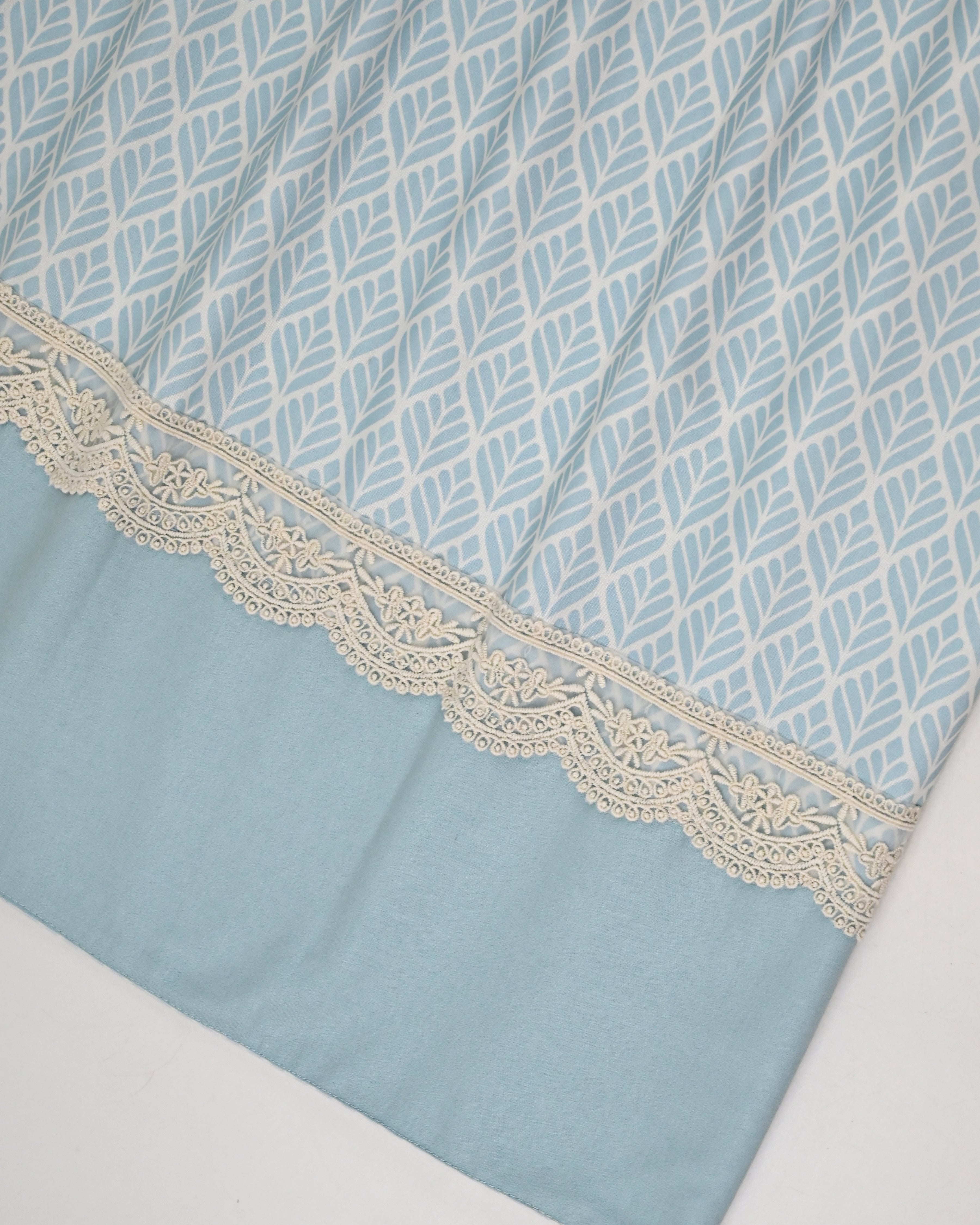 Light Blue Self Print Rida With Smart Plain Panel & Smart Lace