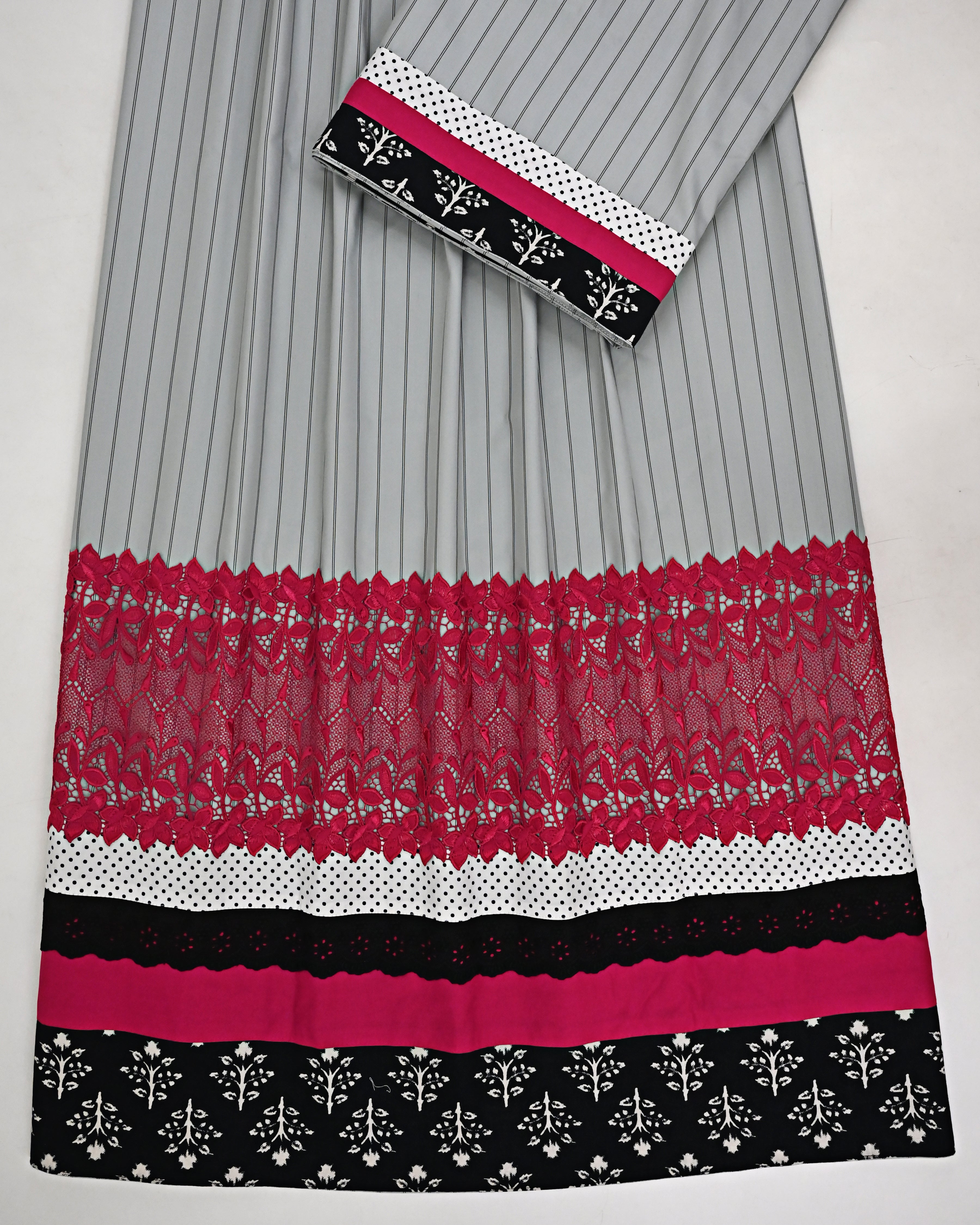 Silver Grey Black Lining Rida With Smart Dark Lace & Dark Panel