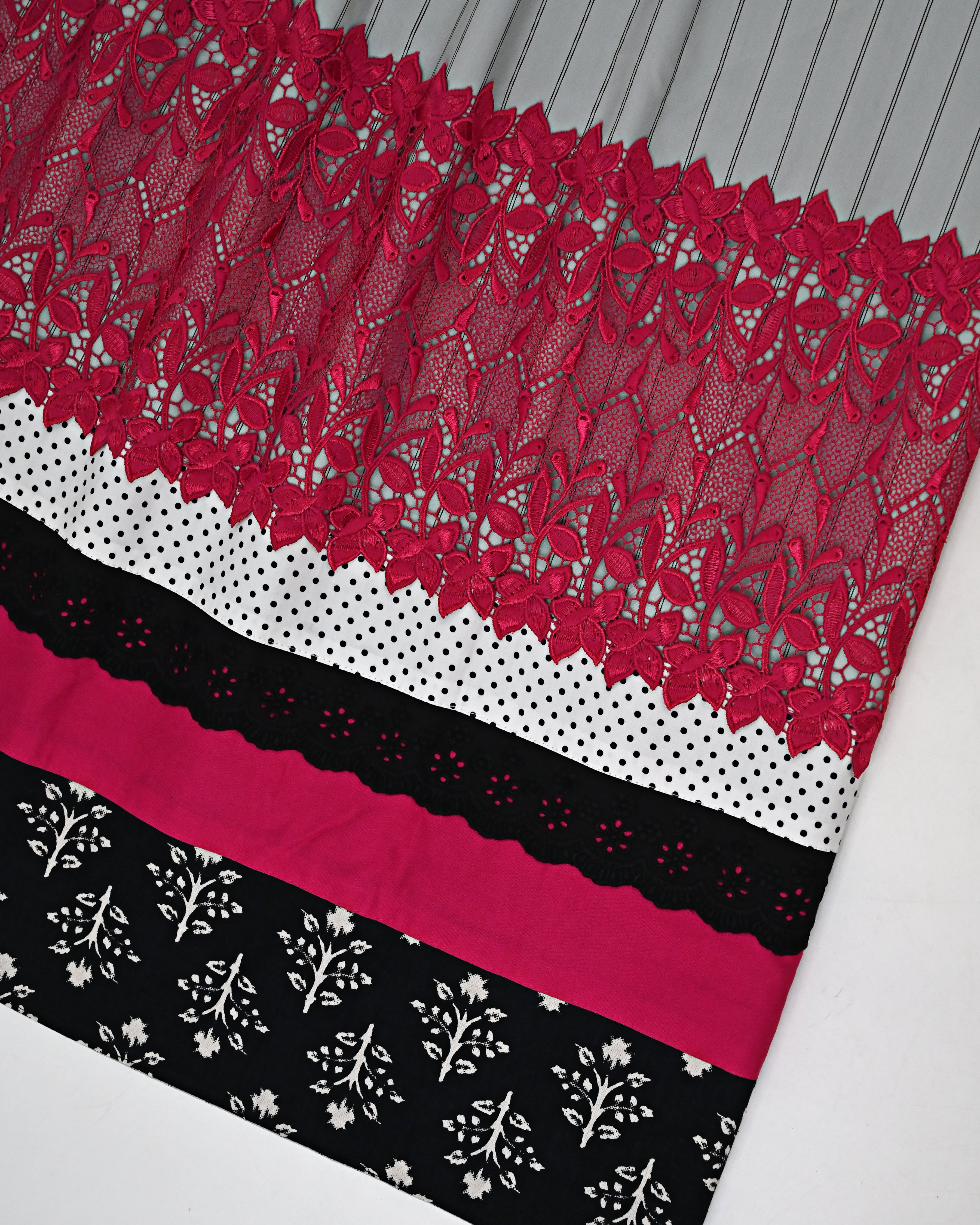 Silver Grey Black Lining Rida With Smart Dark Lace & Dark Panel