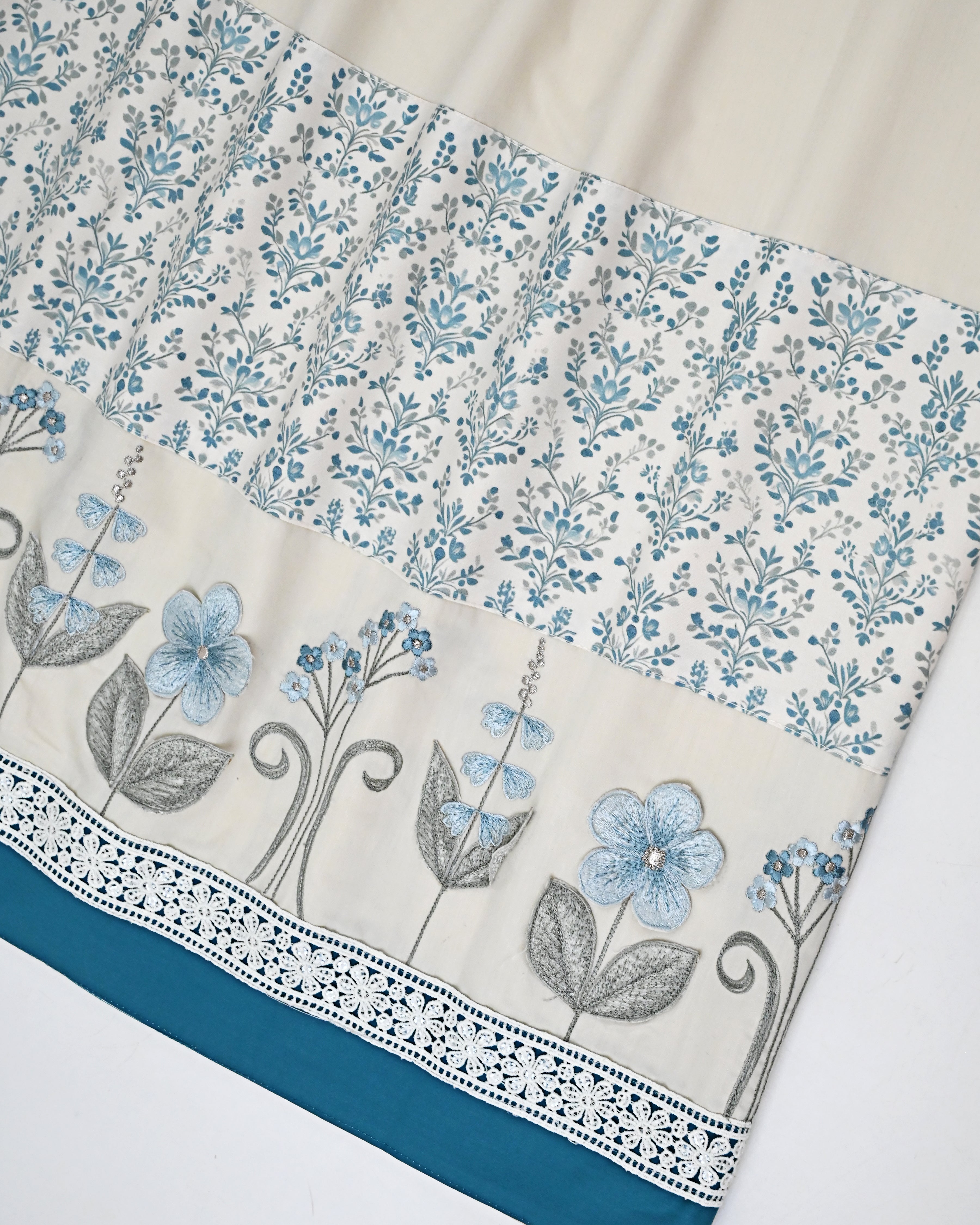 Beige Rida With Floral Print Panel & Floral Embroidery Work & Lace