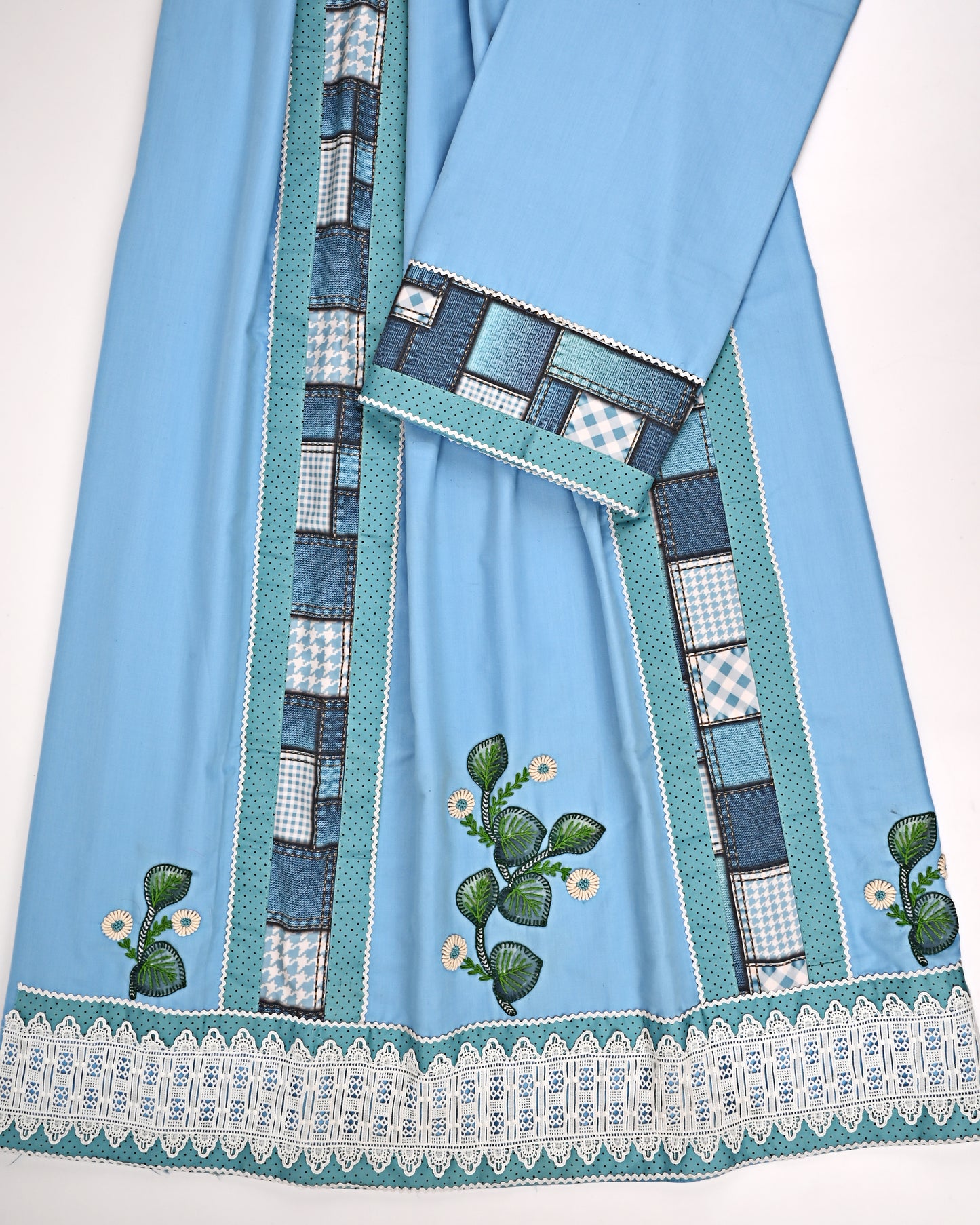 Light Golden Rida With Smart Lace Panel & Lite Work