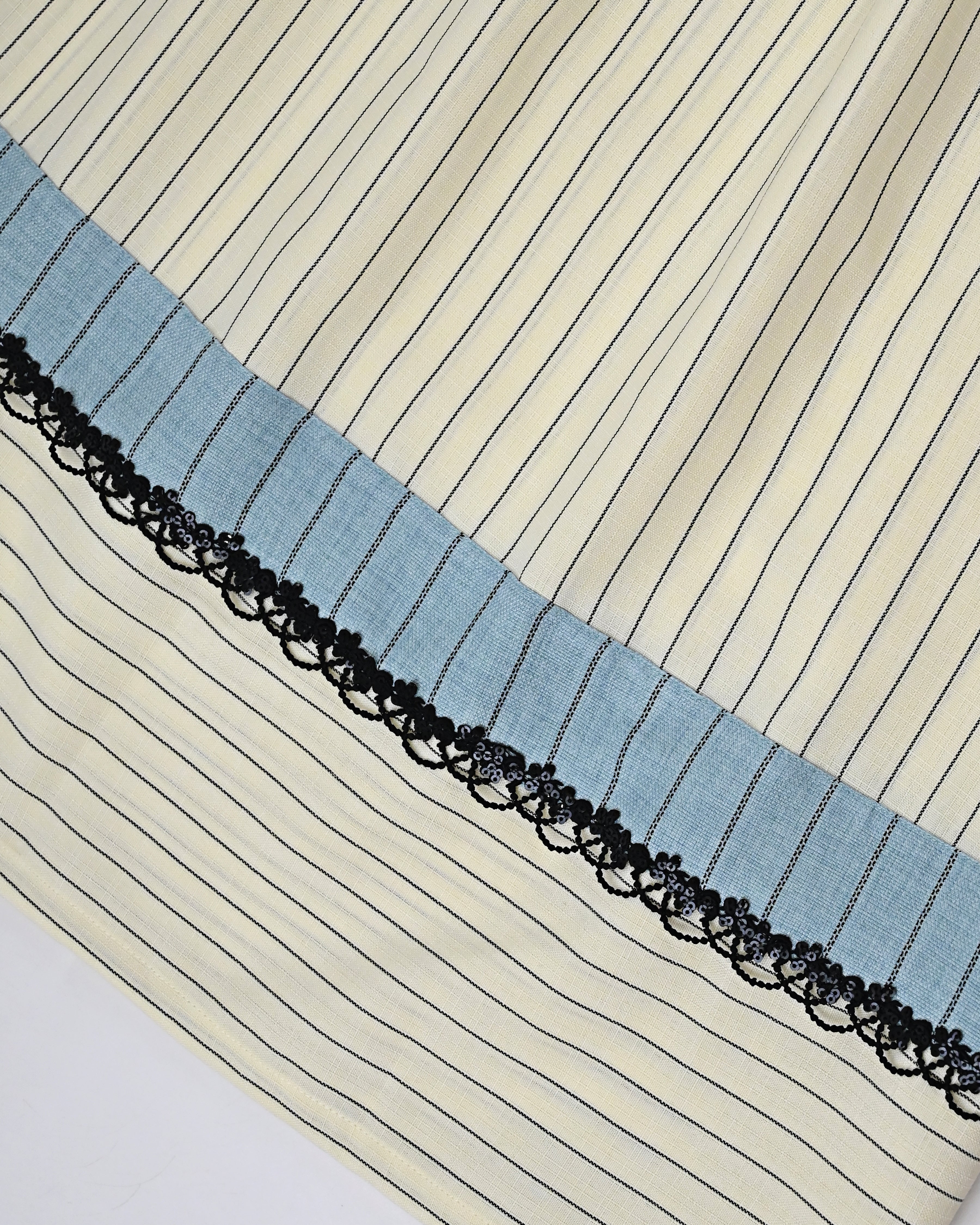 Lemon Yellow Lining With Smart Blue Panel & Smart Lace-1100/-