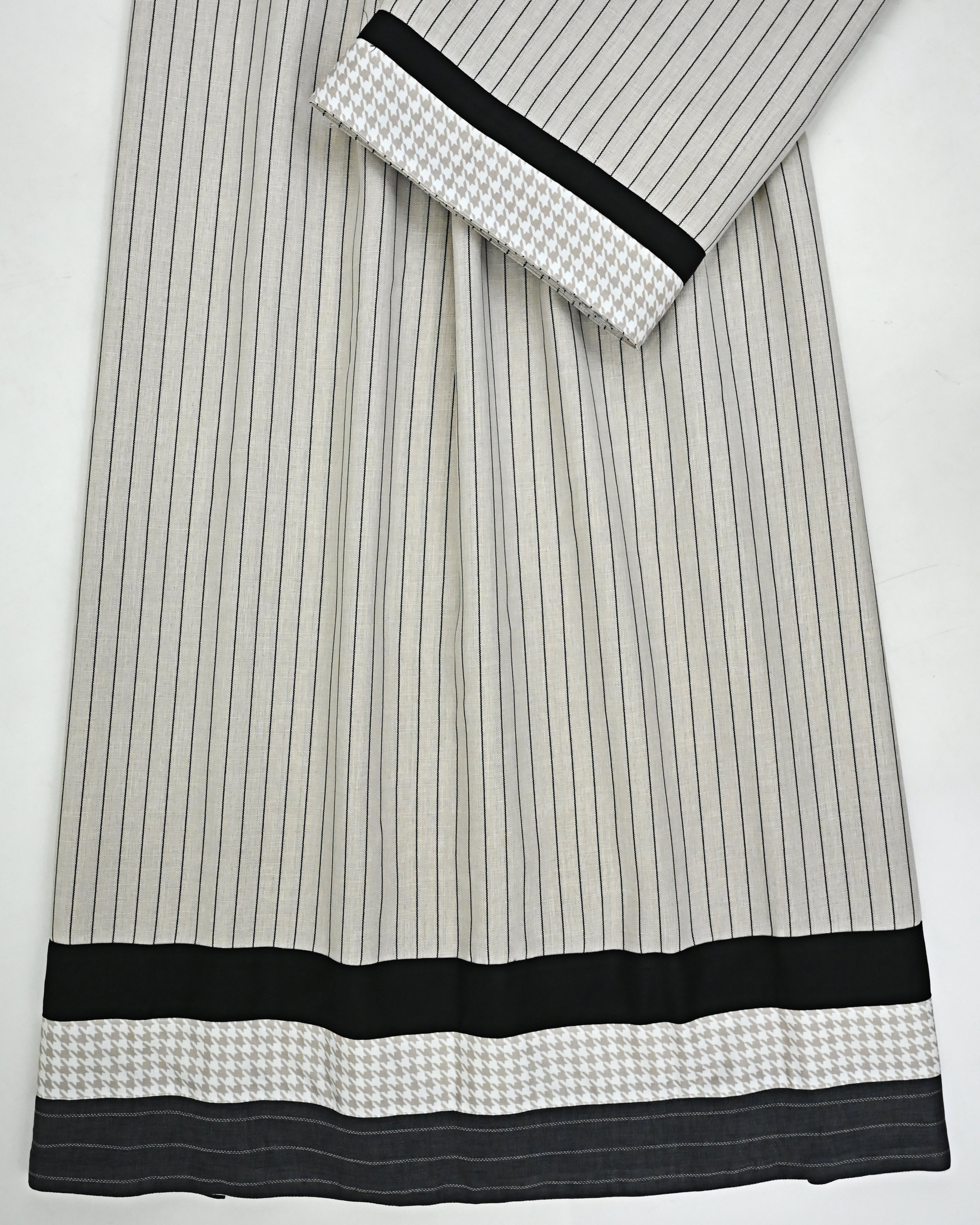 Light Beige Grey Base With Black Stripes With Smart Panel