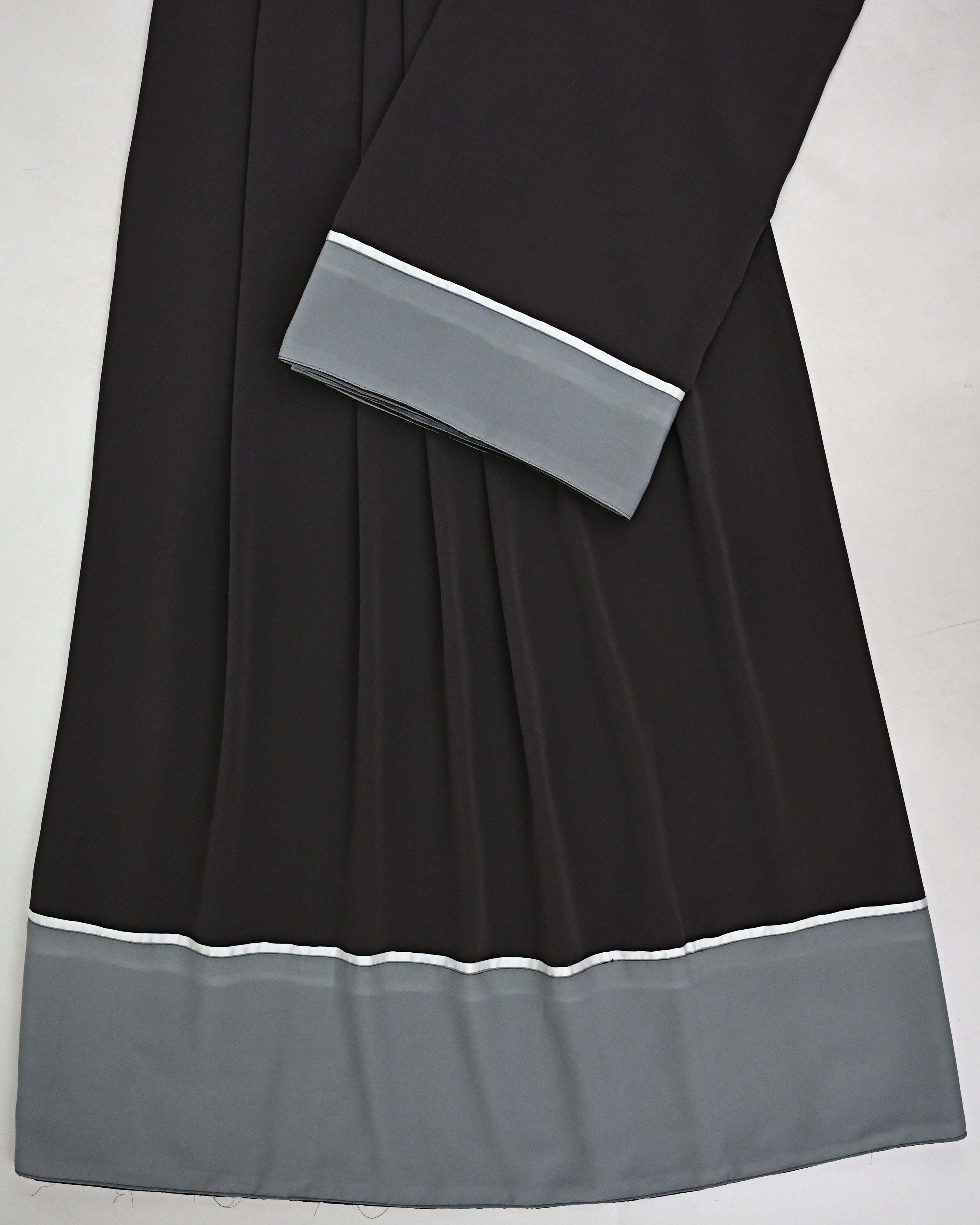 Charcoal Grey Ohbat Abaya Rida With Smart Grey Panel