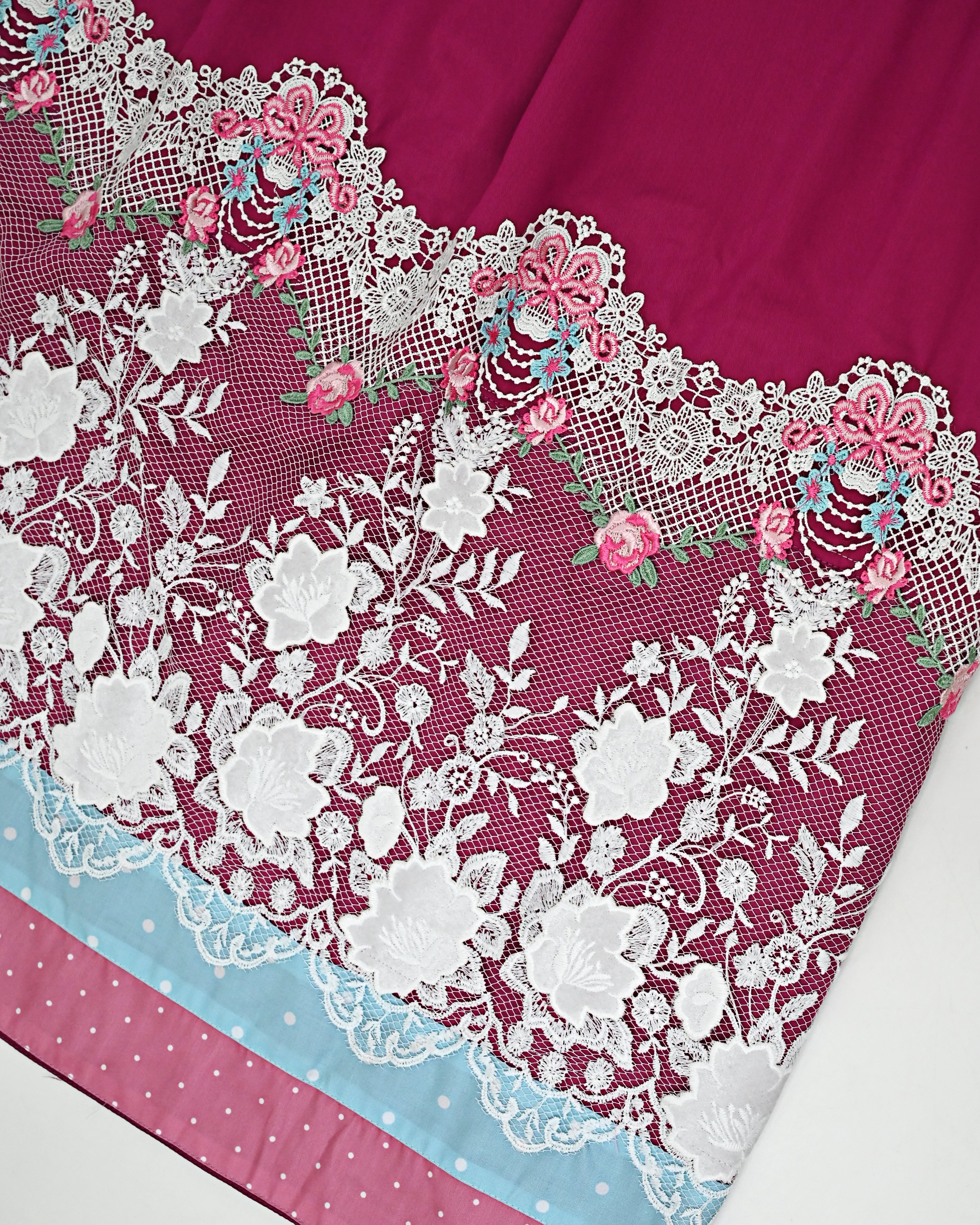 Deep Fuchsia Heavy Ruby Rida With Smart White Floral Lace & Dots Panel