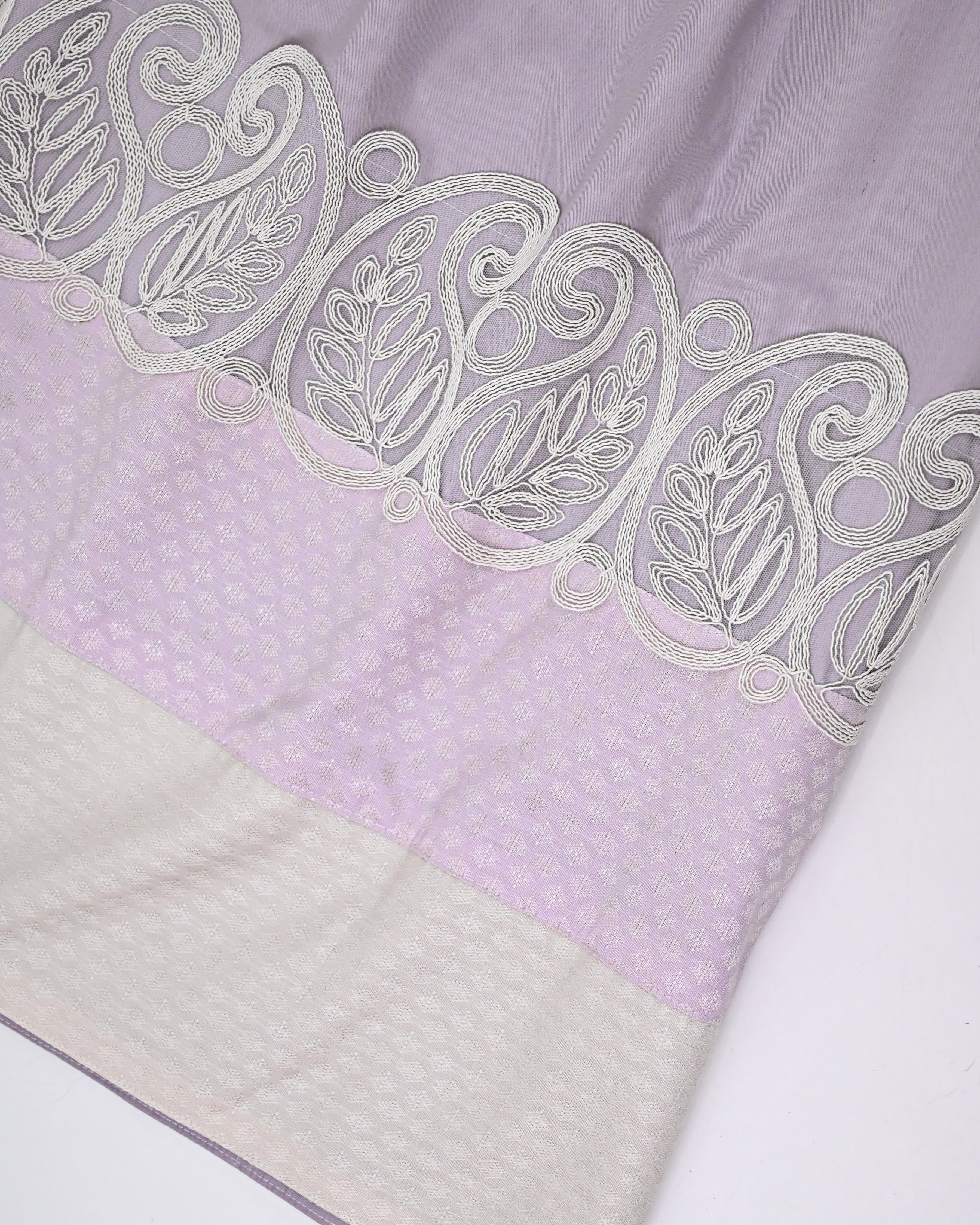 Muted Mauve Rida With Smart Floral Lace & Smart Self Print Panel