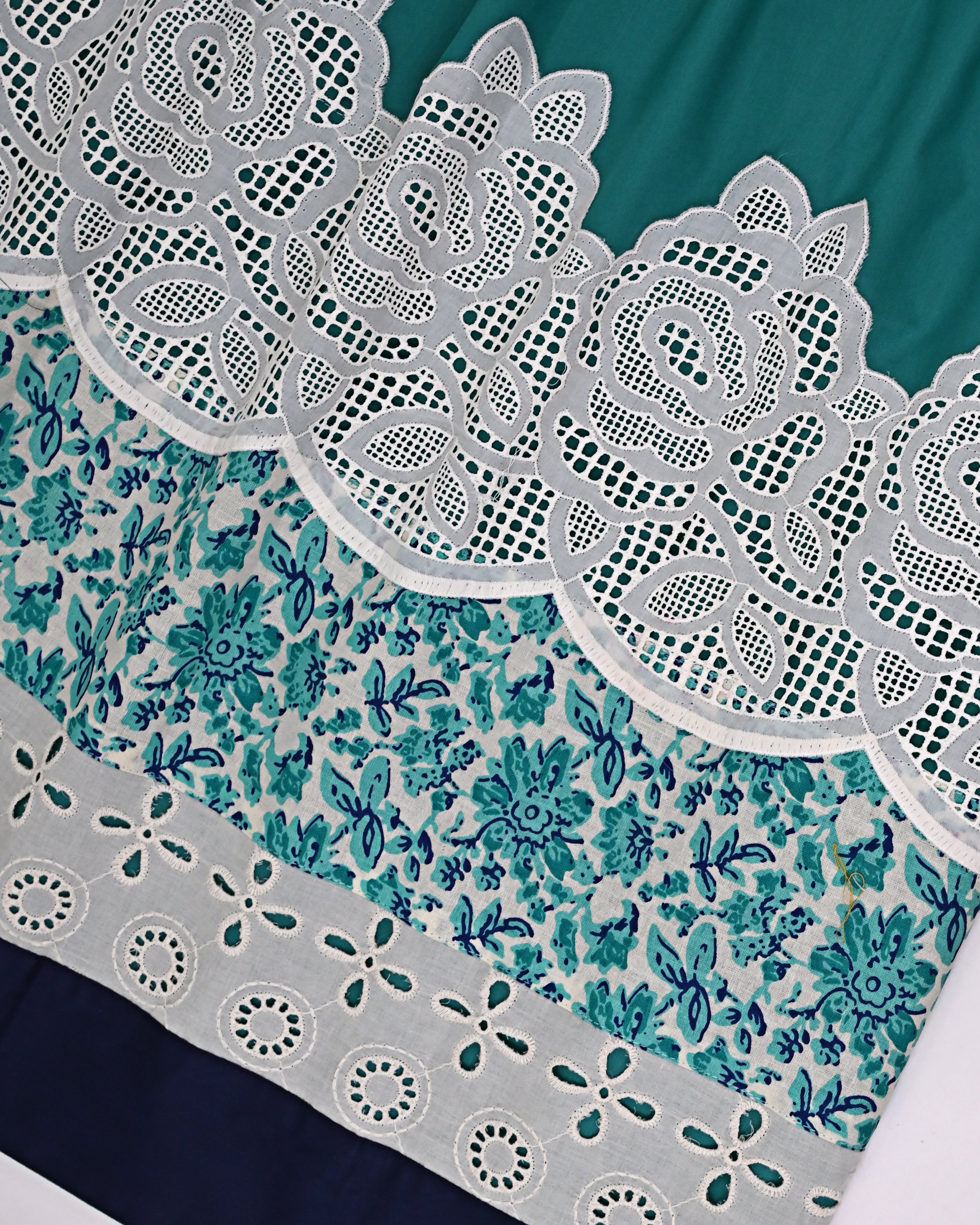 Bottle Green Rida With Smart Batik Print Panel & Smart Floral Lace