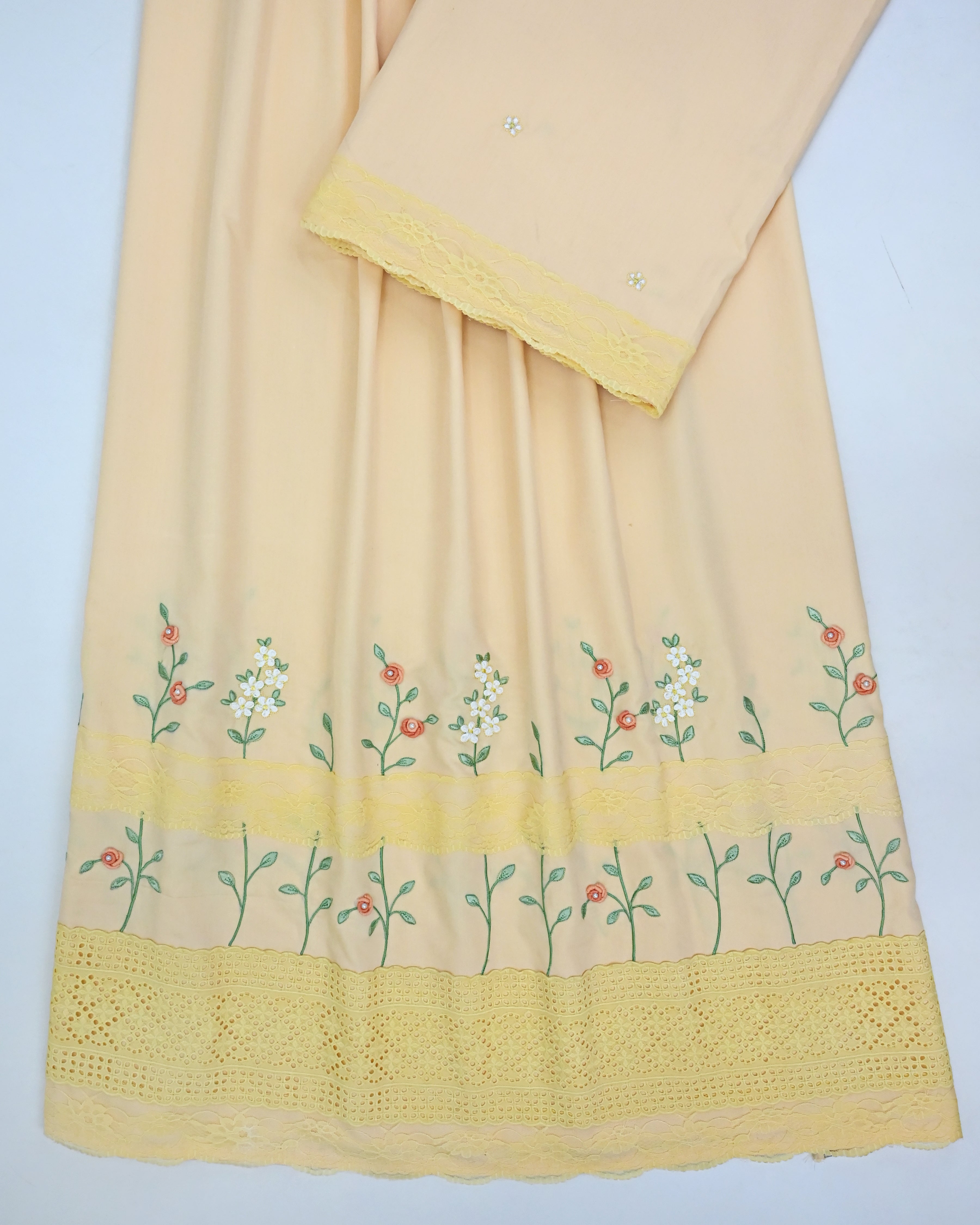 Mango Yellow Rida With Smart Floral Bullions Work & Smart Yellow Lace