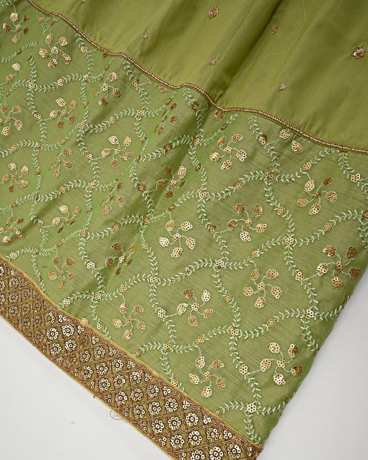 Parrot Green Rida With Smart Golden Tikri Lace & Pane