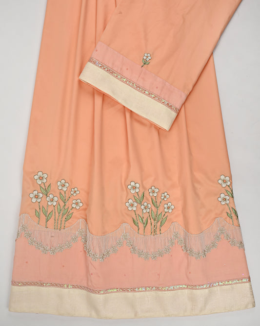 Peach Rida With Smart Lace & Beautiful Floral Work