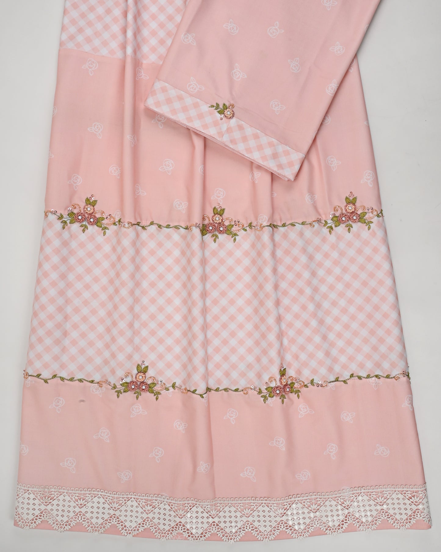 Light Peach Cheks Rida With Smart Pattern & Bullion Work Border