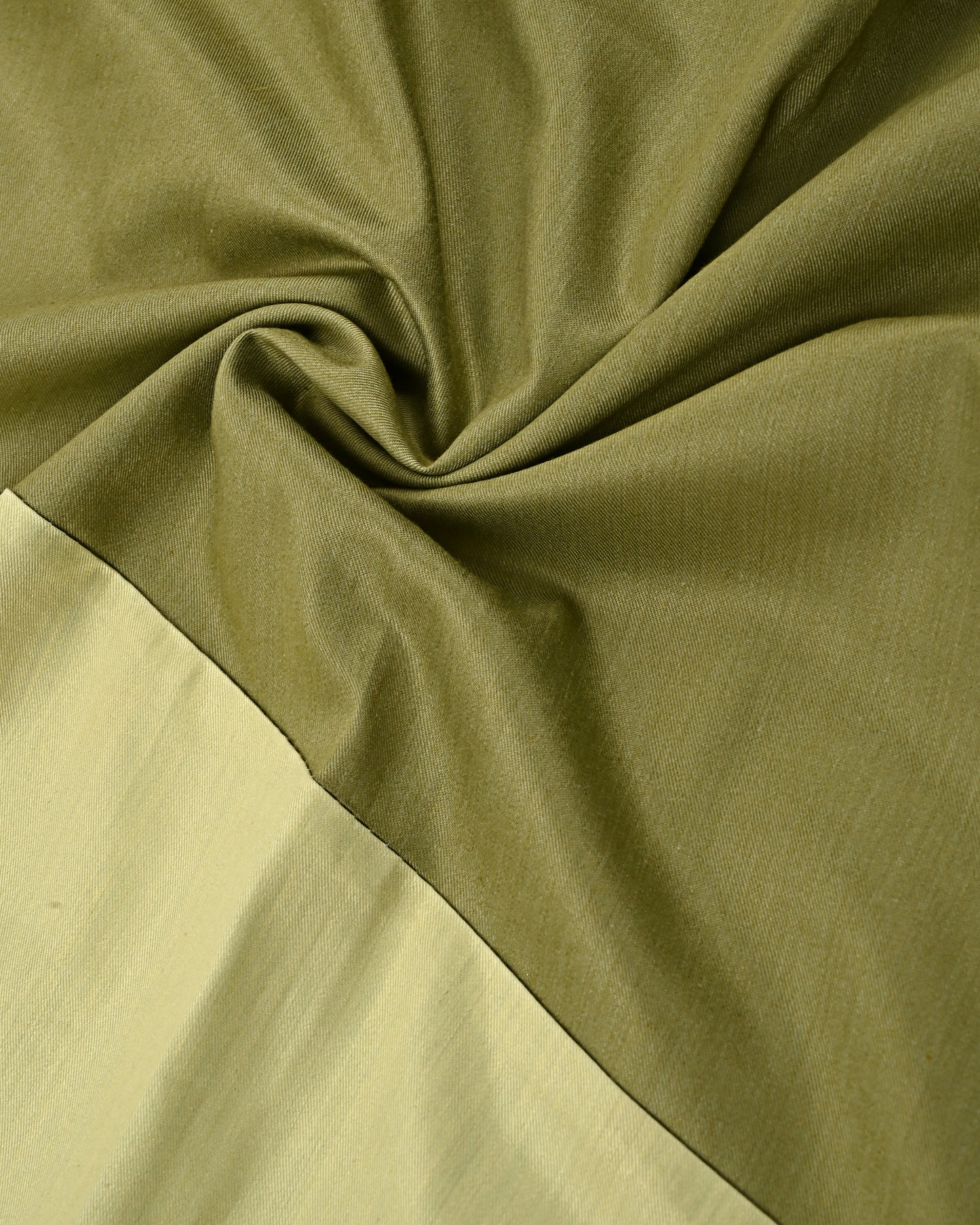 Dark & Lite Green Shade Rida With Pattern & Smart Floral Work