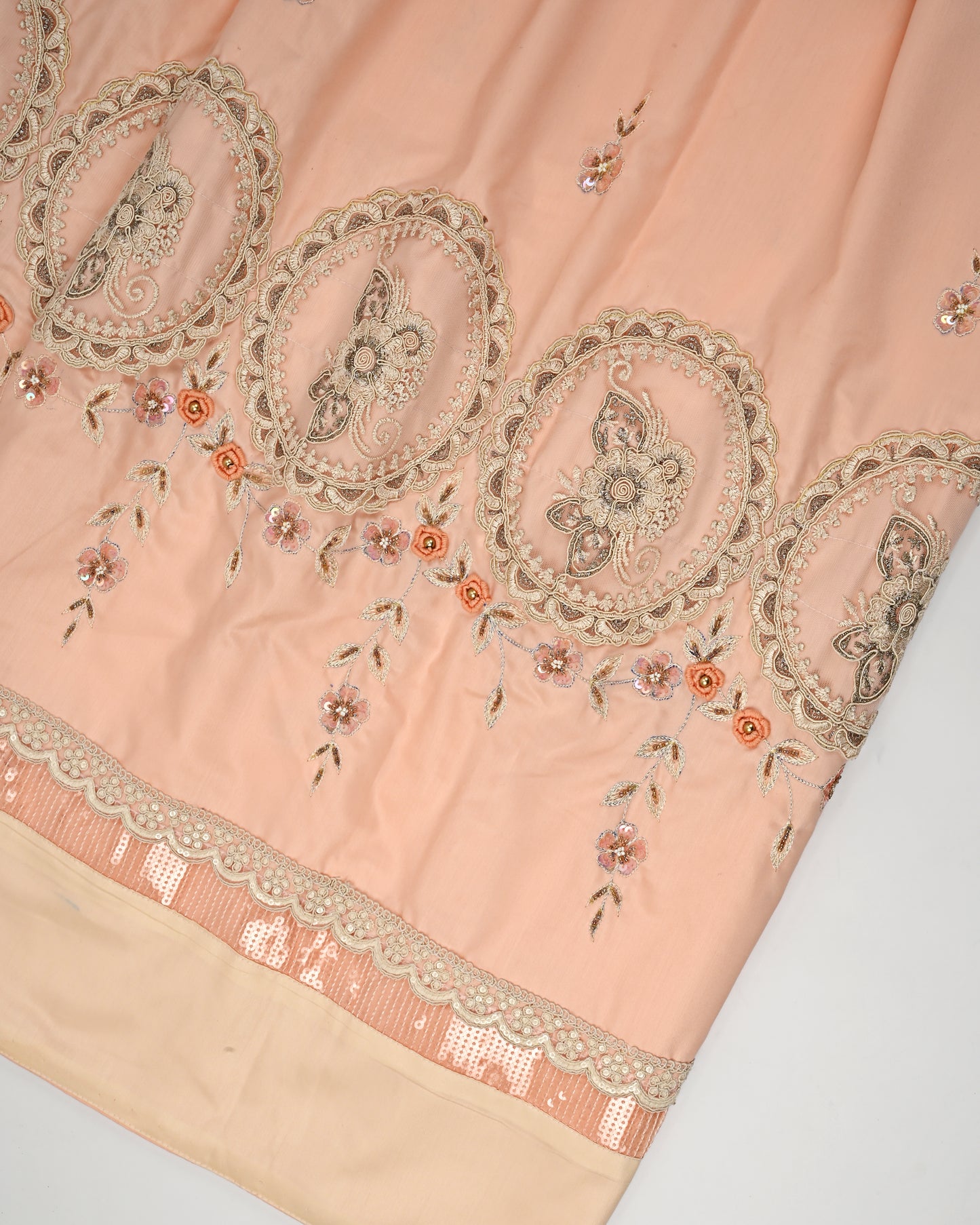 Peach Rida With Heavy Look Lace & All Over Floral Booties
