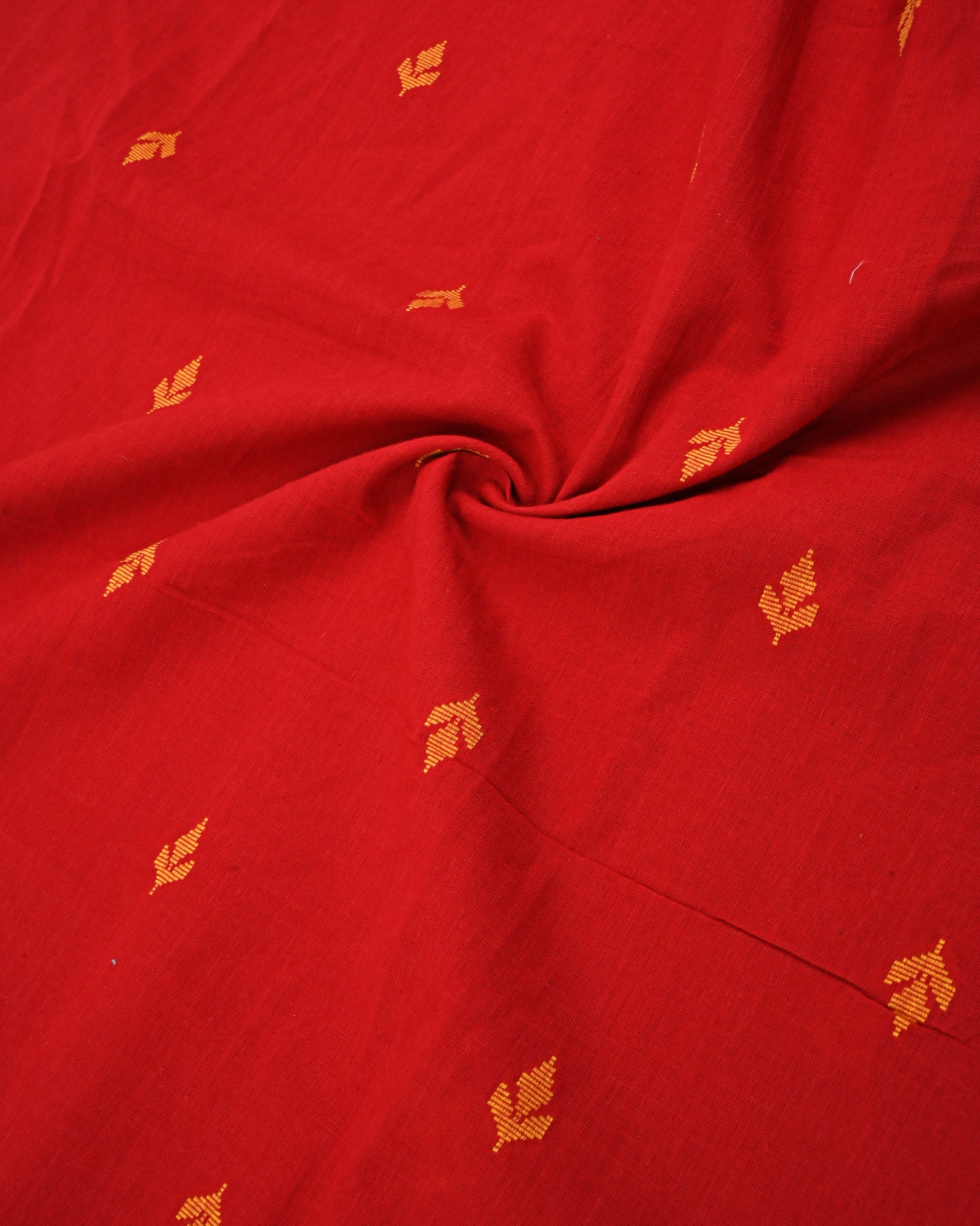 Red Rida With Smart Floral Work & Plain Peach Panel