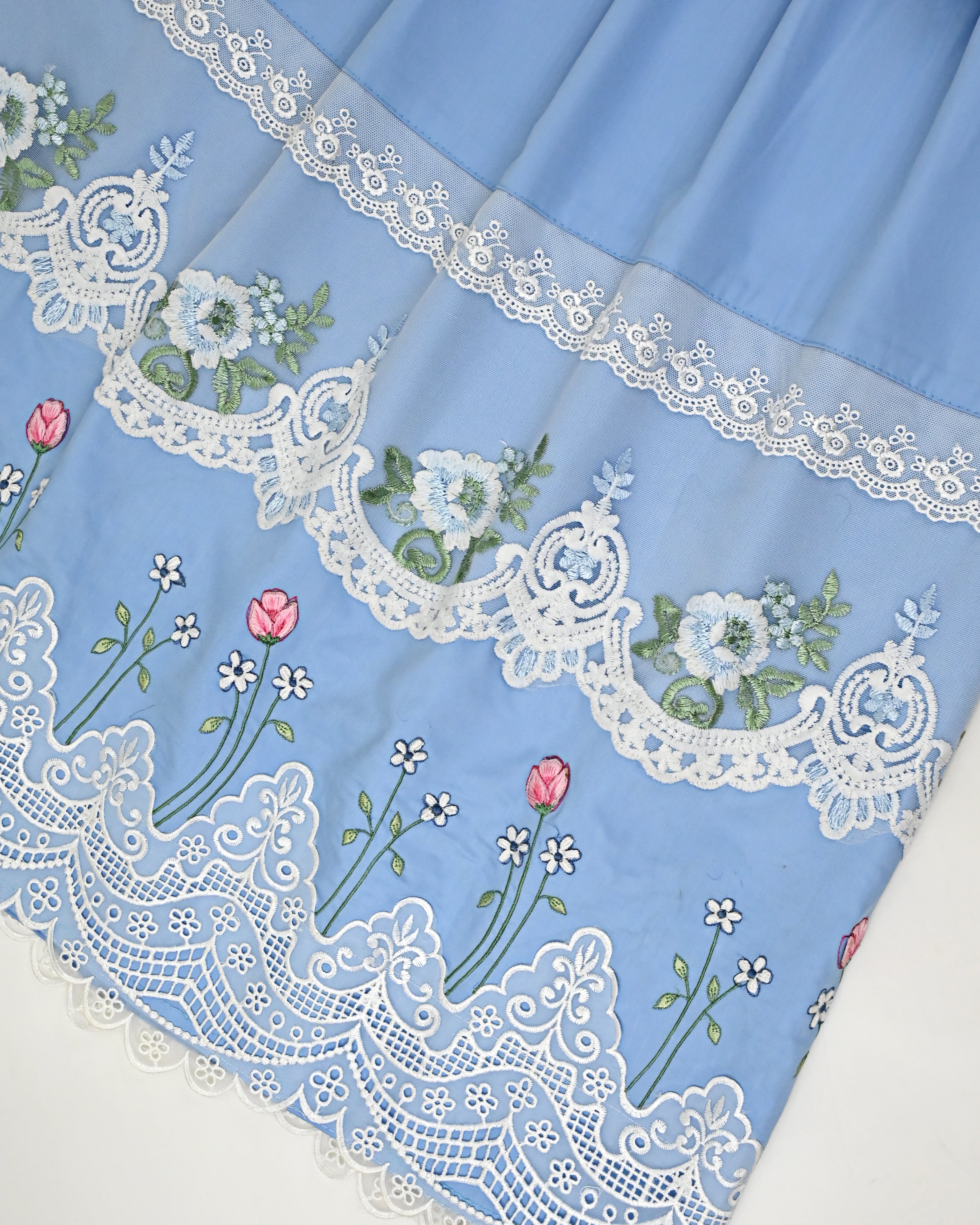 Powder Blue Rida With Smart White Lacing & Floral Embroidery Work