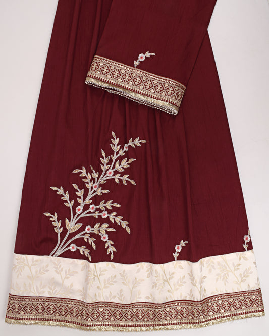 Barn Red Rida With Light Color Panel Heavy Look Lace & Lite Aari Work