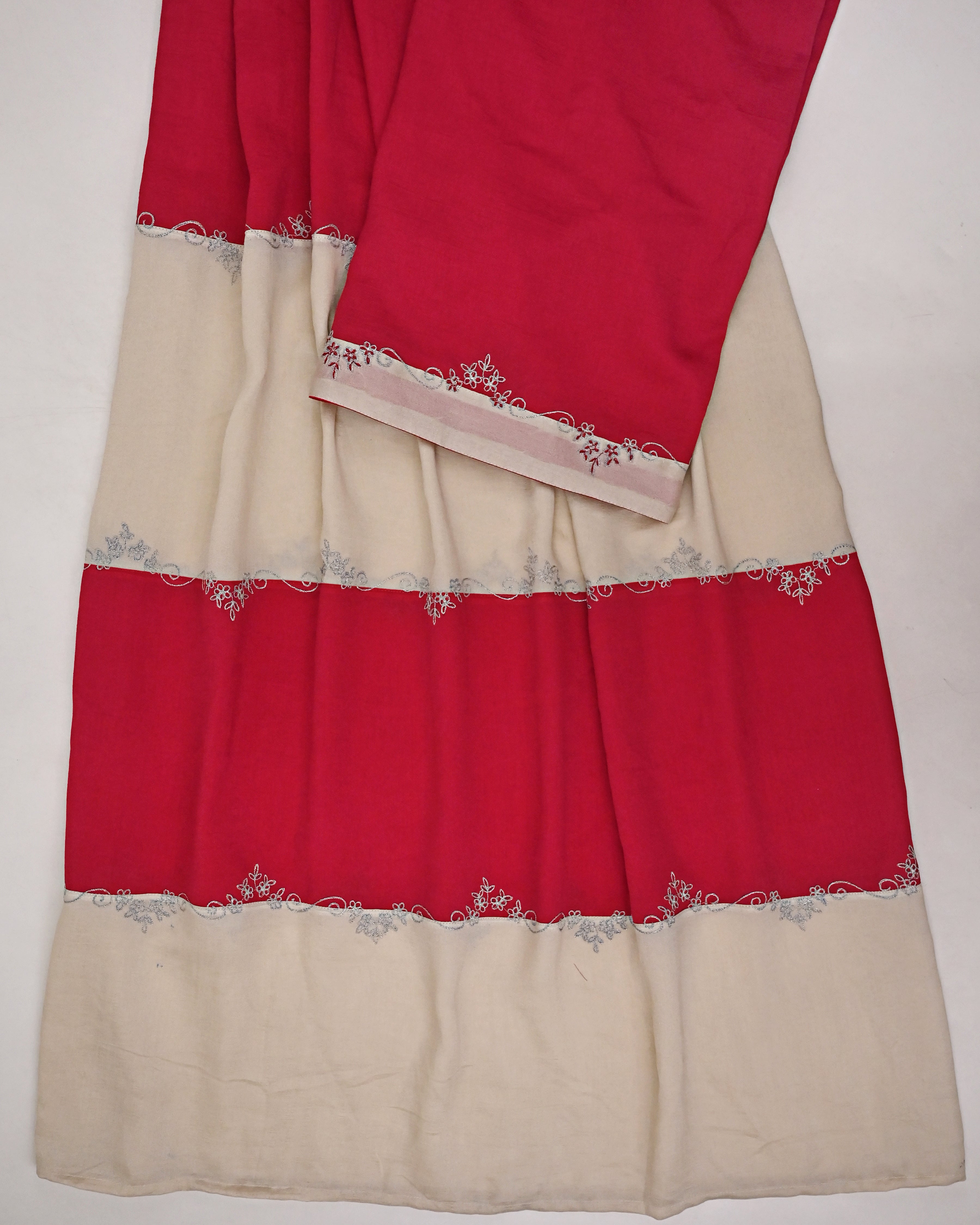 Cherry Red Beige 90 grm Silk Rida With Smart Panel & Floral Embroidery