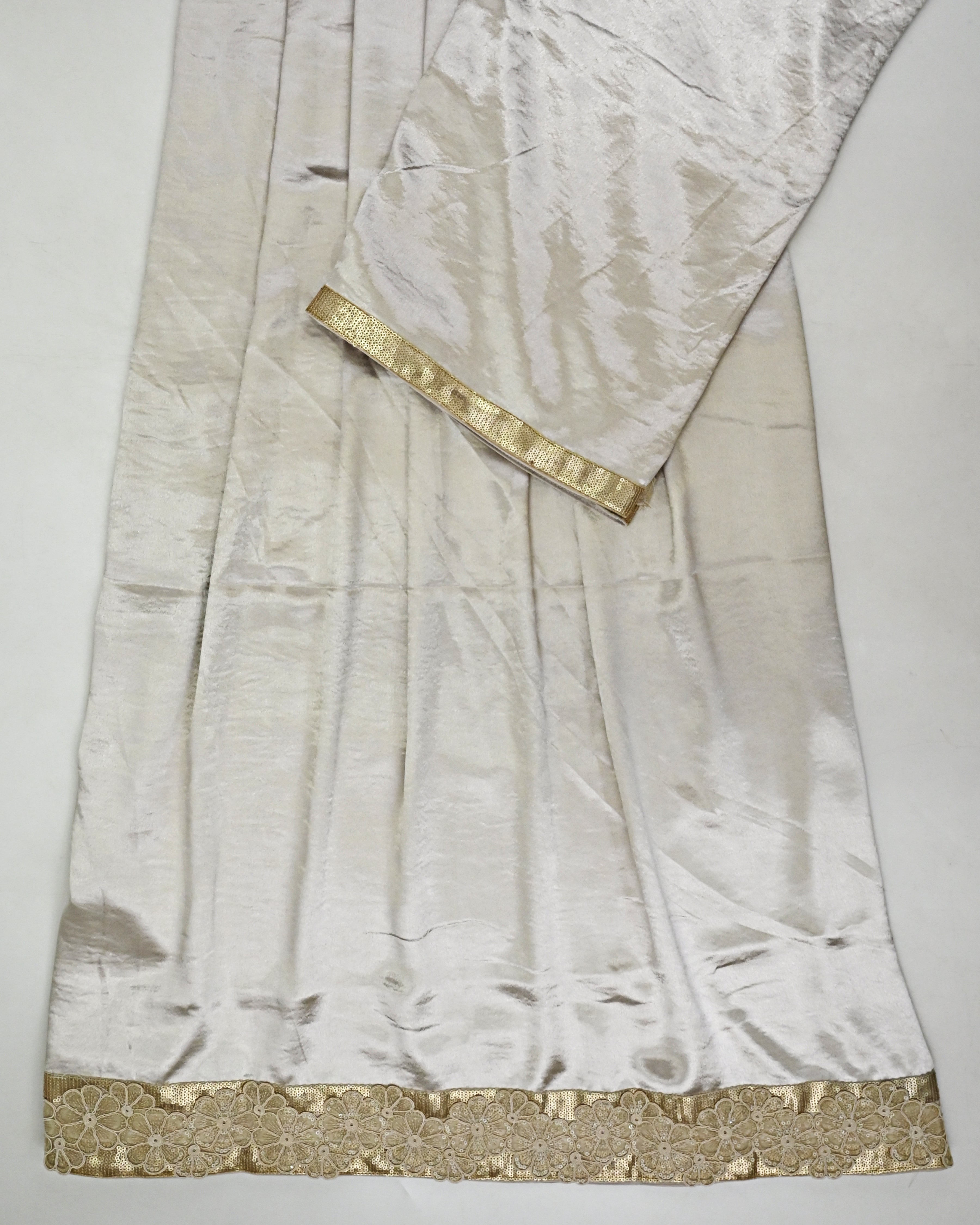 Platinum Milane Foil Shining Rida With Golden Floral Shining Lace