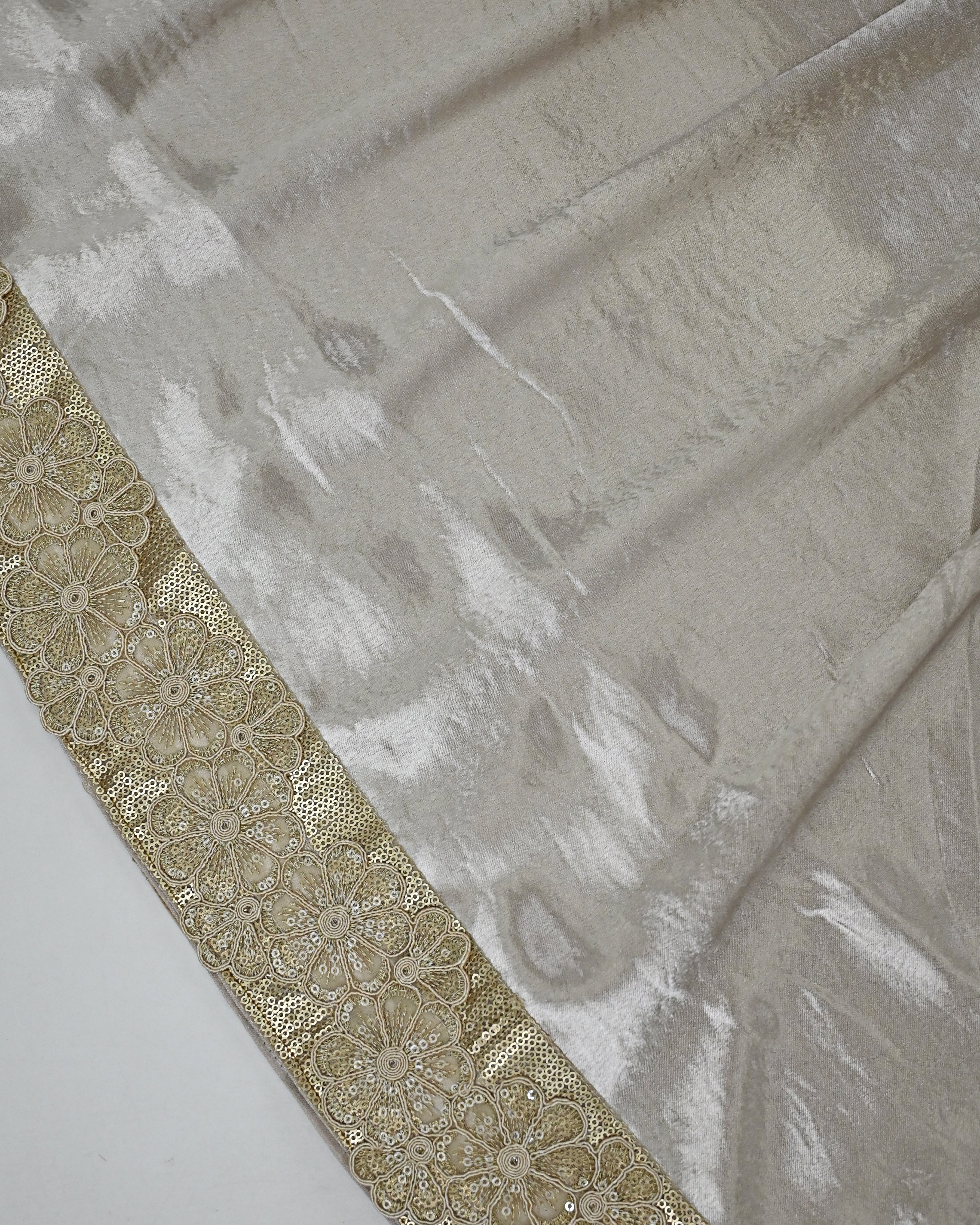 Platinum Milane Foil Shining Rida With Golden Floral Shining Lace