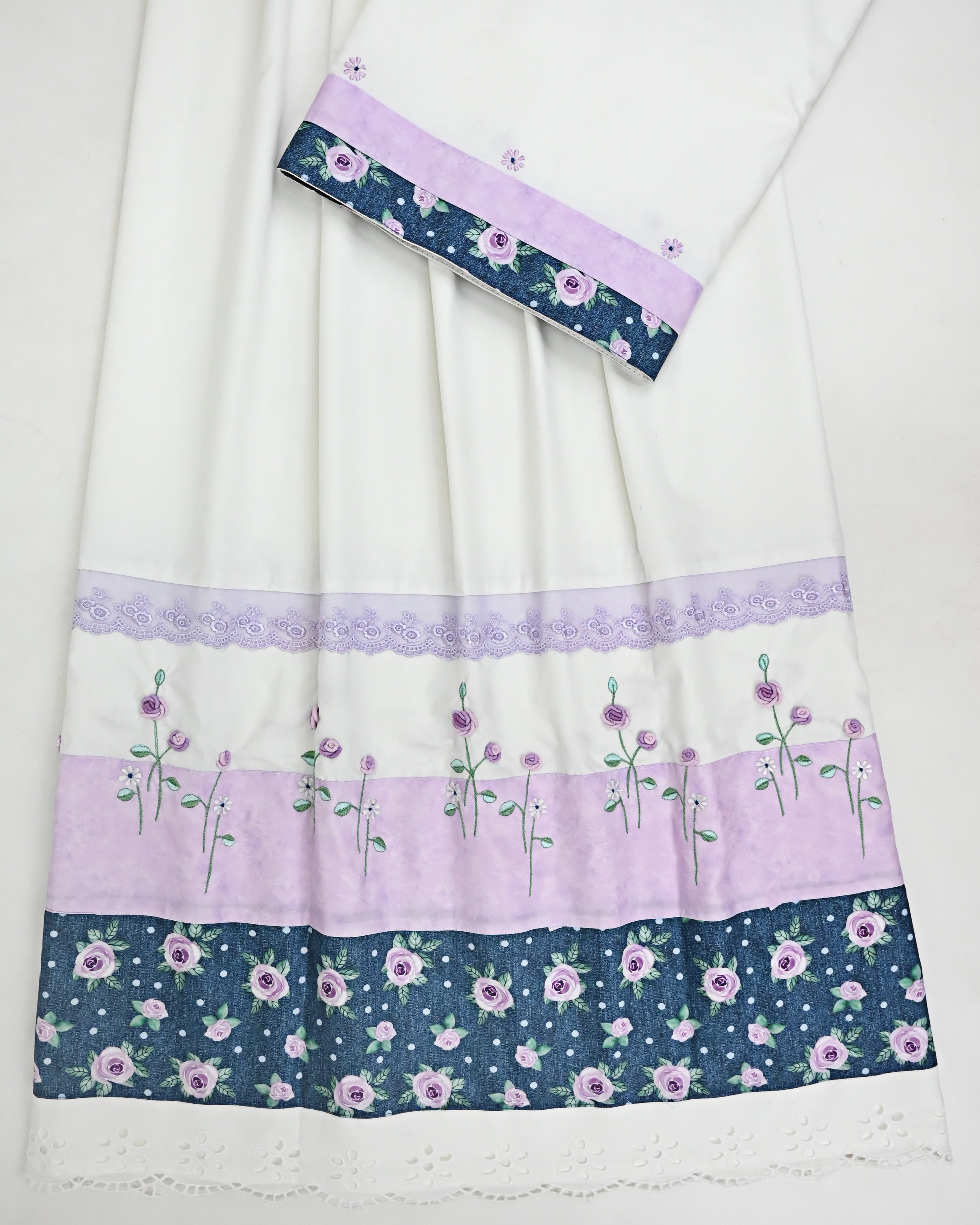 White Rida Smart Lilac Panel Floral Printed Panel & Smart Bullion Floral Work