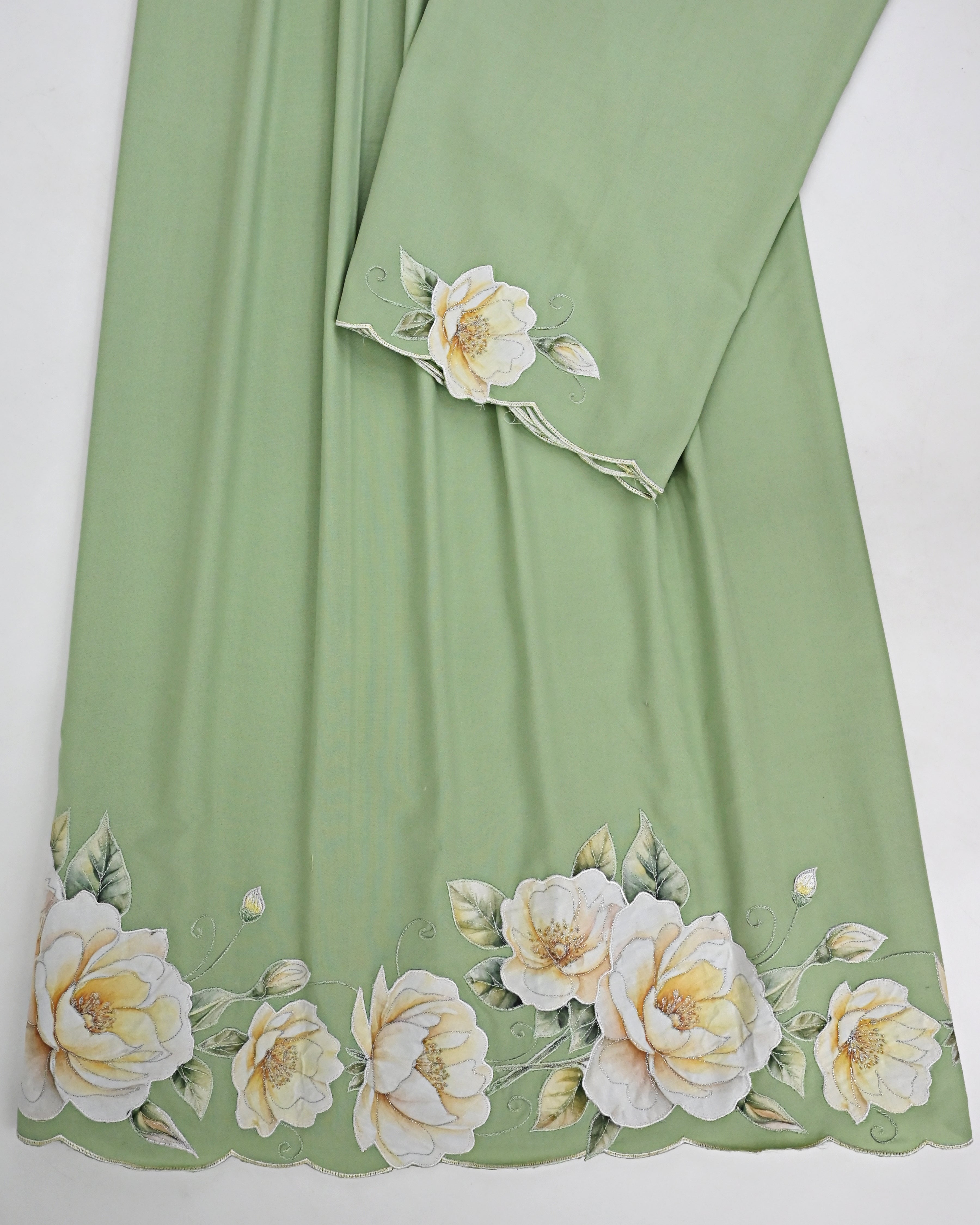 Sage Green Rida With Yellow Shaded Appllique Border & Embroidery Work