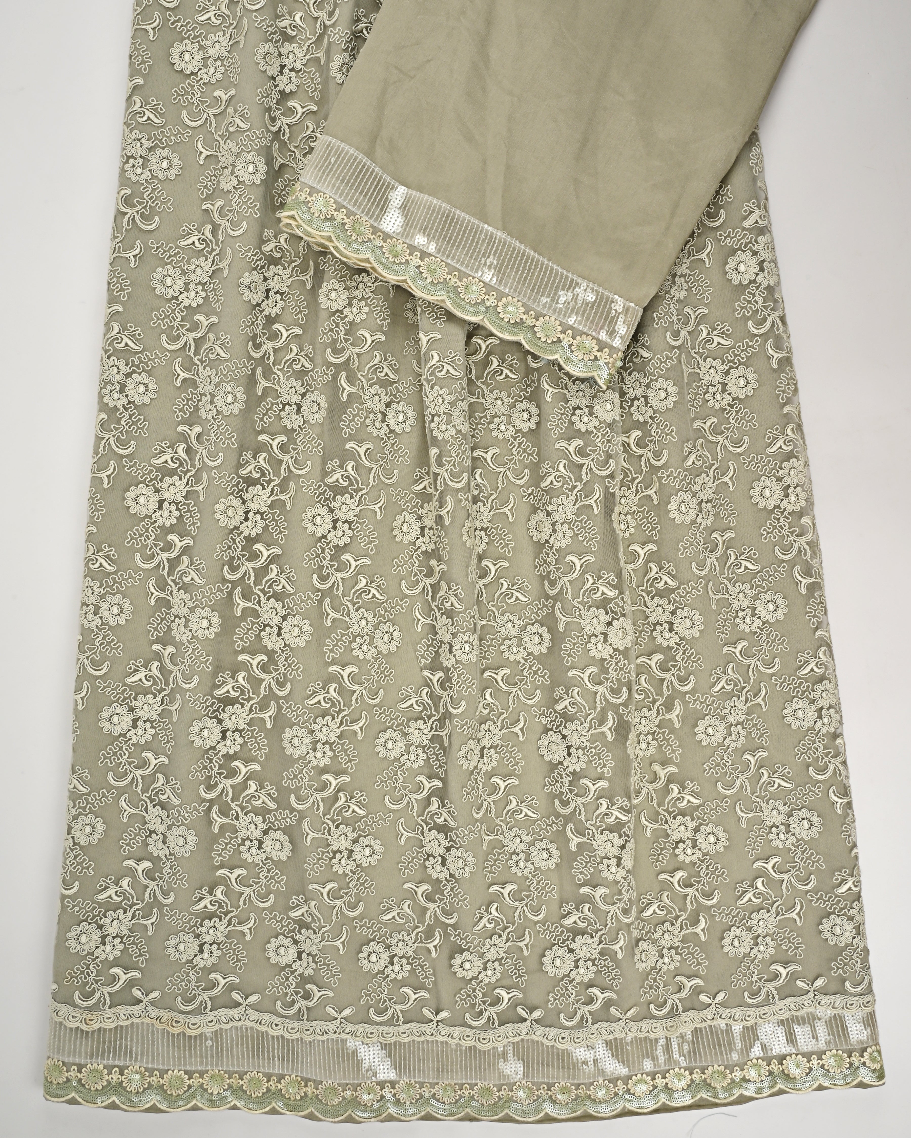 Smart & Heavy Look Net Piece Rida With Mix Match Pardi