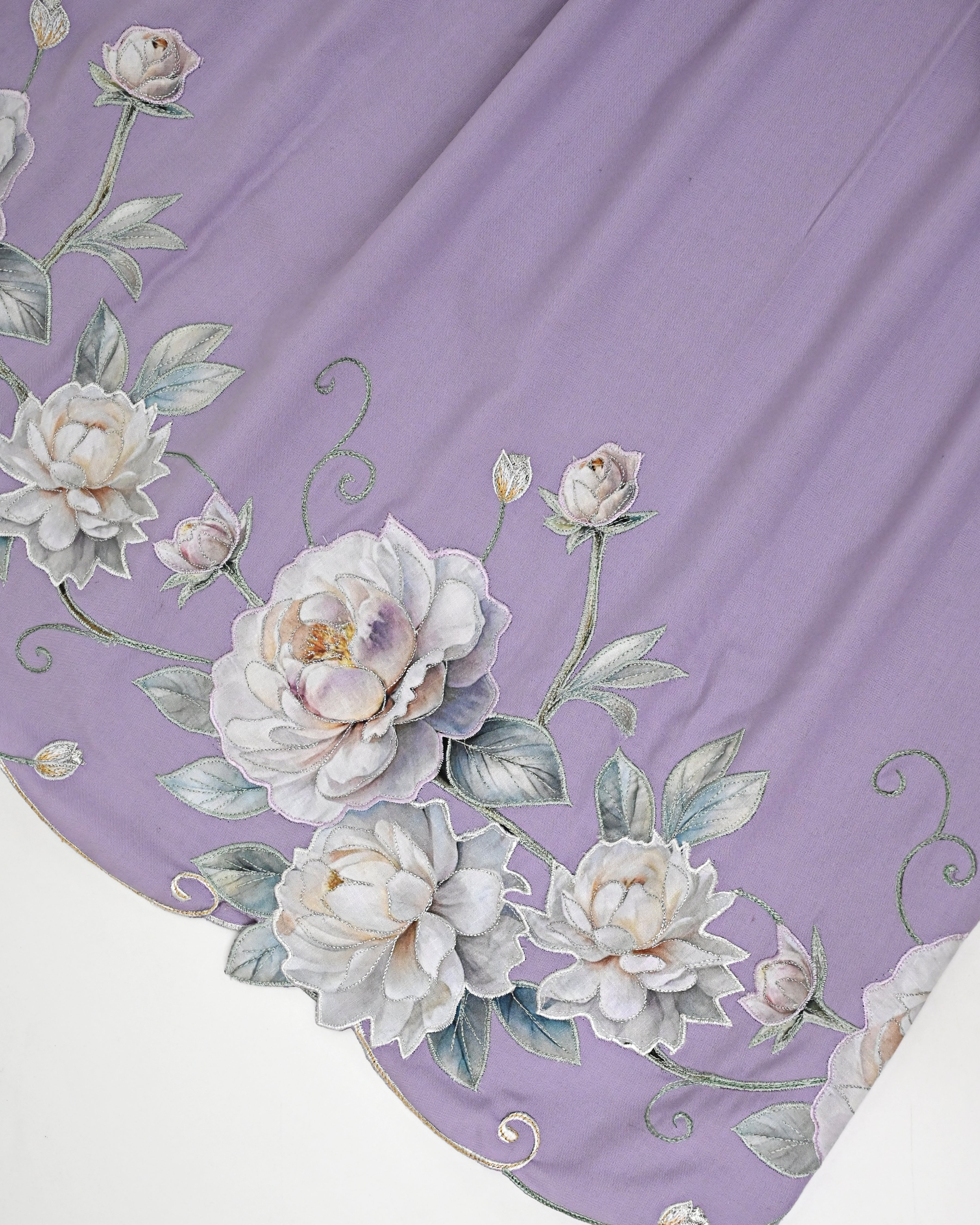 African Voilet Rida With Shaded Applique Floral Border & Embroidery Work
