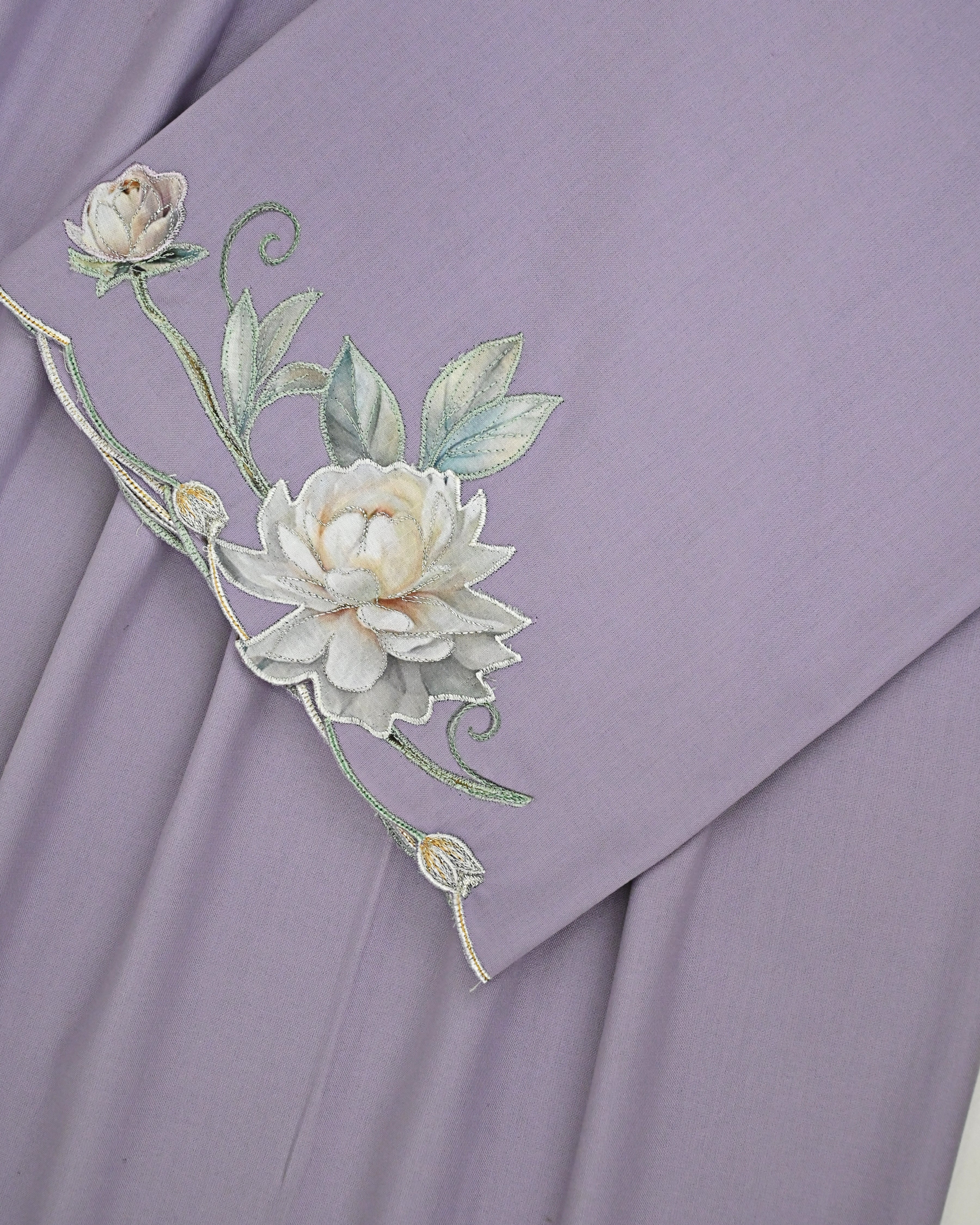 African Voilet Rida With Shaded Applique Floral Border & Embroidery Work