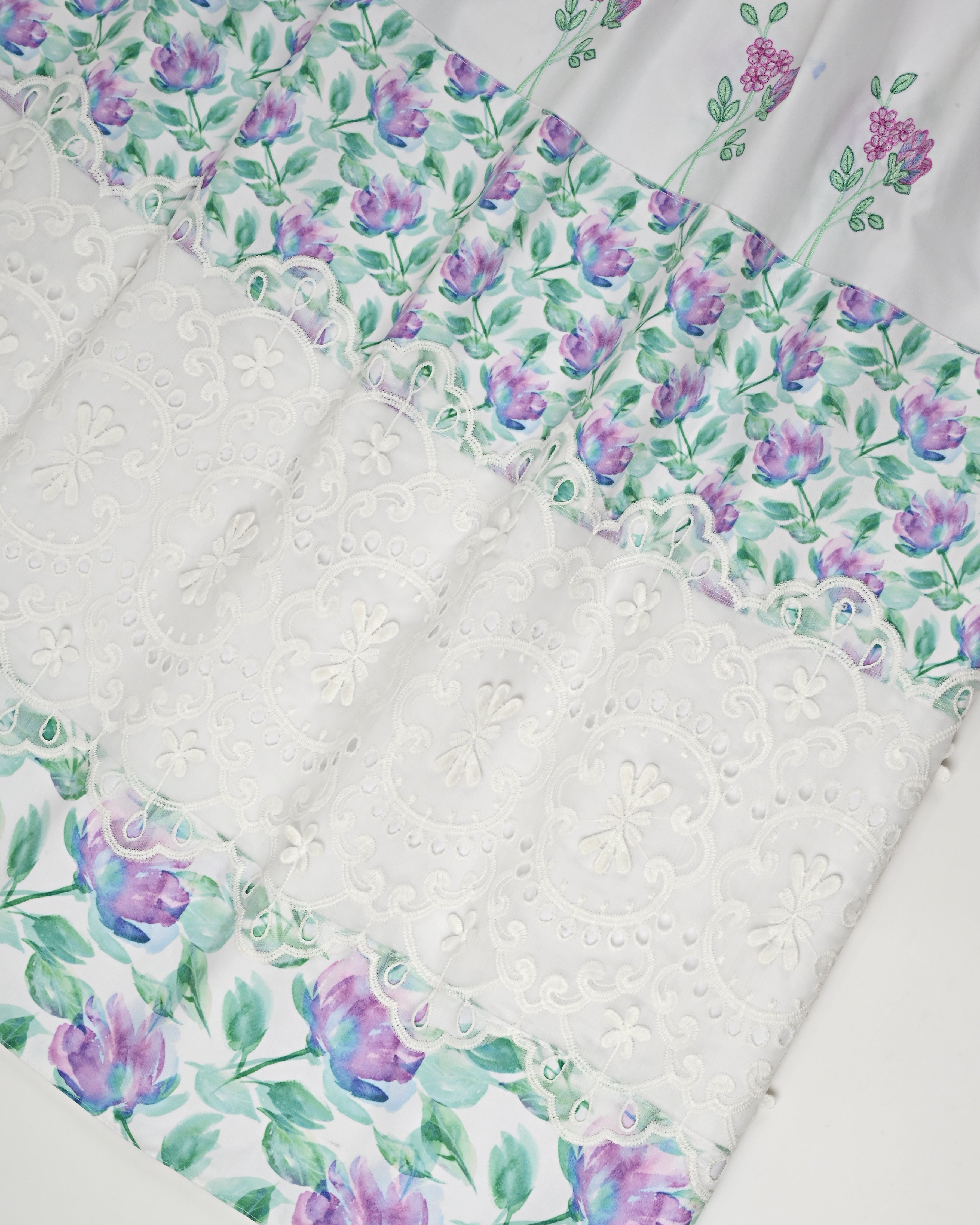 White Rida With With Smart Lace Floral Panel & Floral Embroidery Border