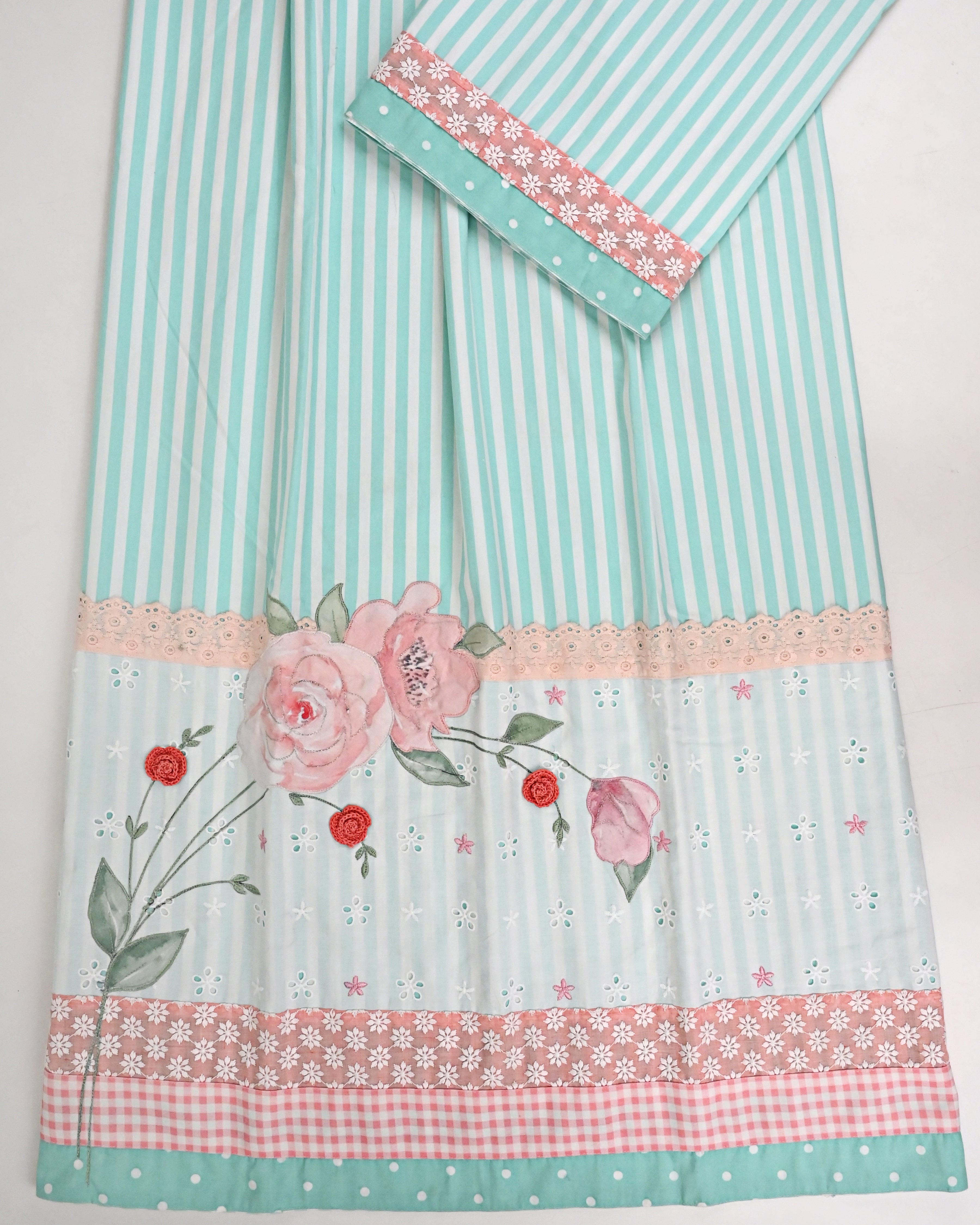 Sea Green Stripes Rida With Smart Panels Lace & Floral Bunch Work-3350/-
