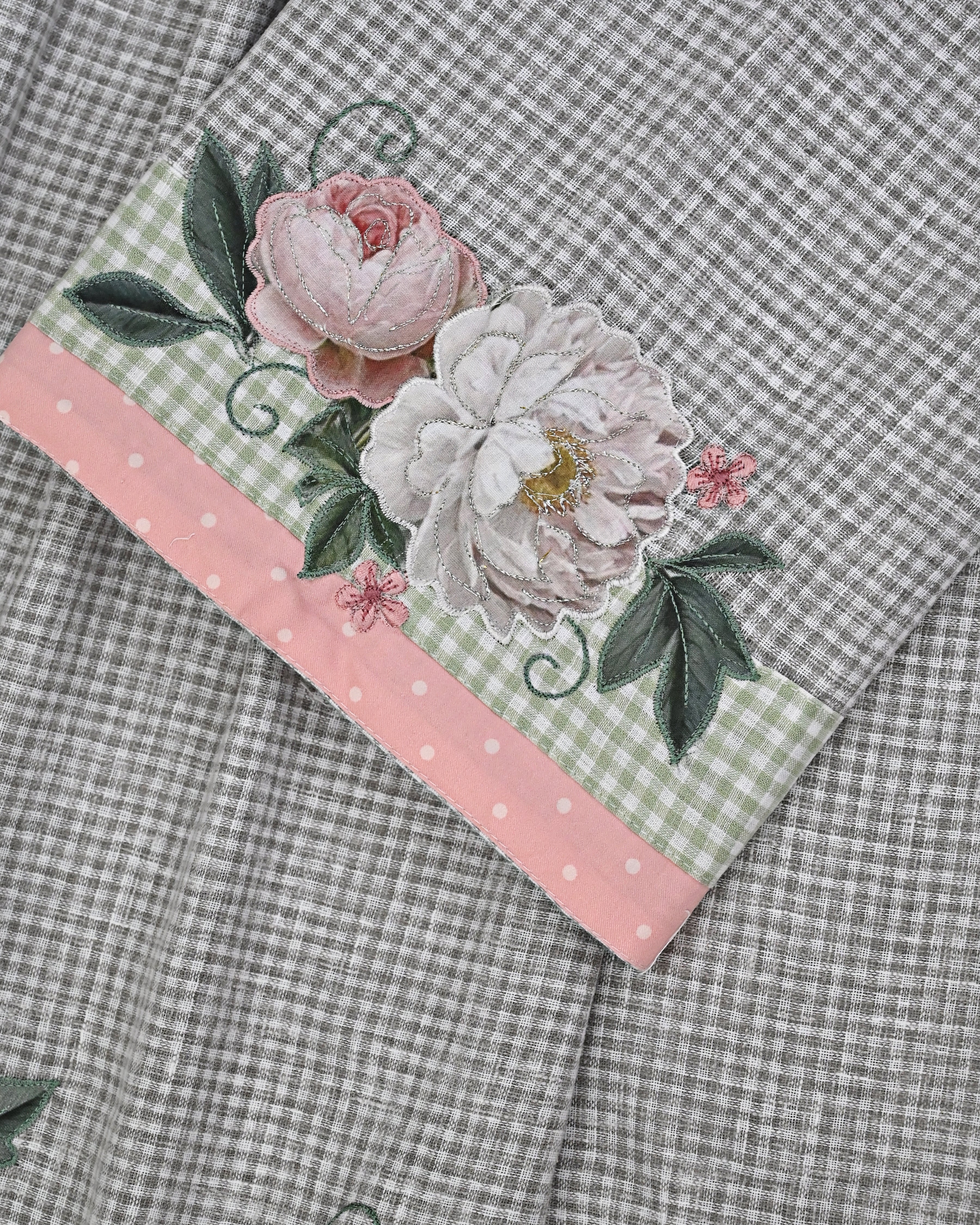 Greyish Brown White Checks Rida With Smart Floral Applique Work & Smart Panel-3600/-