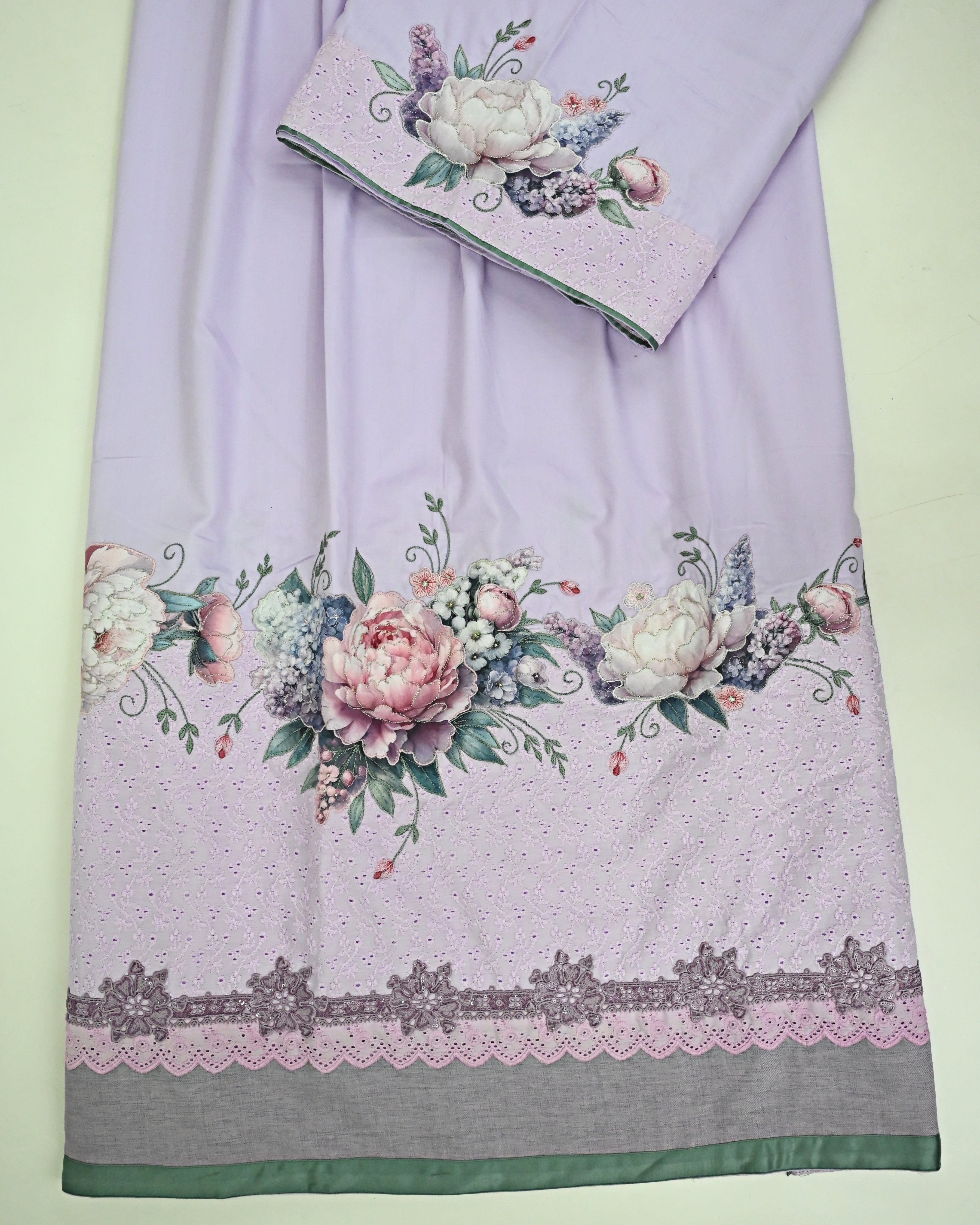 Lilac Rida With Smart Hakoba Belt Smart Panel Lace & All Over Smart Floral Work-3450/-