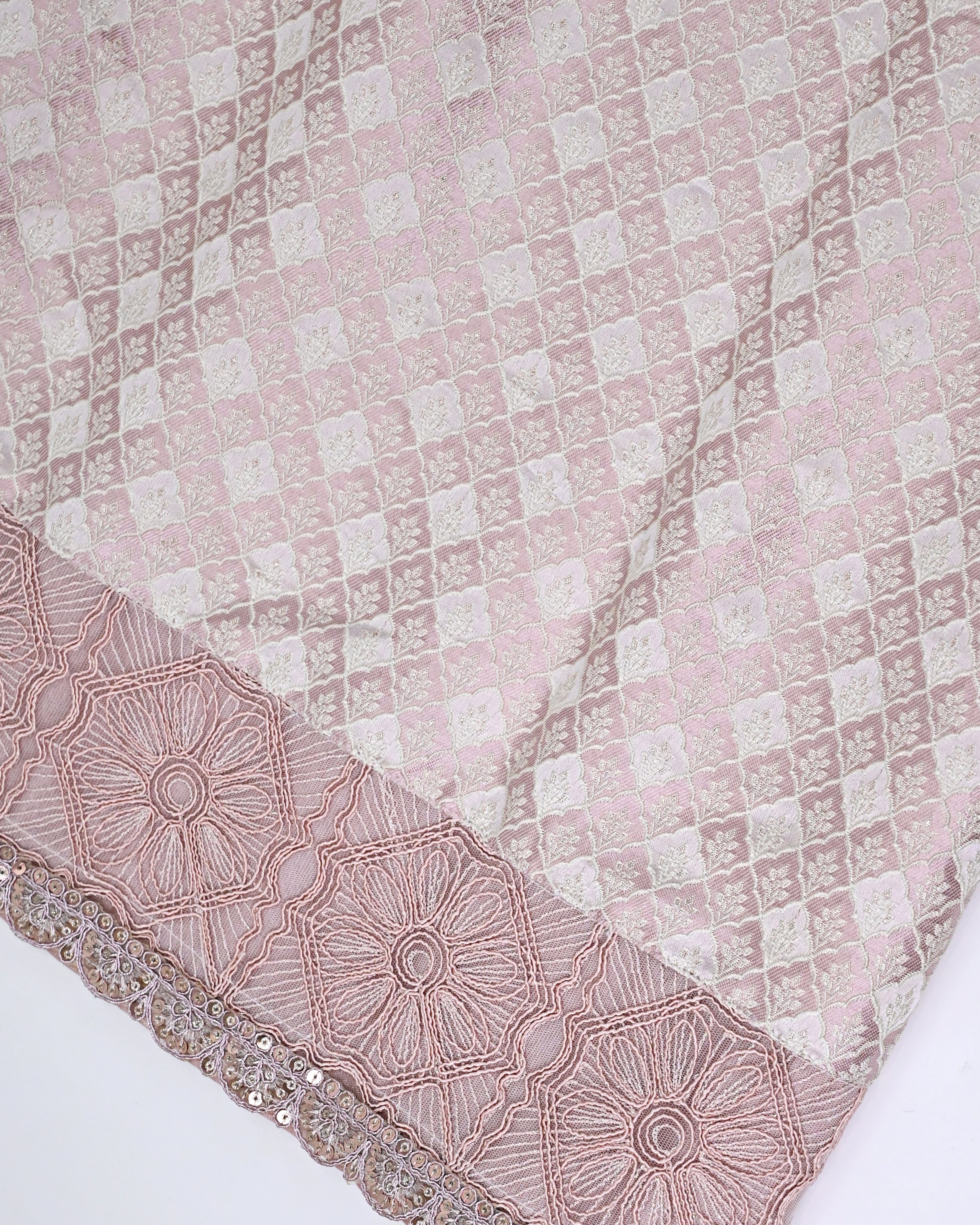 Rose Gold Rida With Smart Heavy Look High Panel & Smart Floral Lace-2800/-