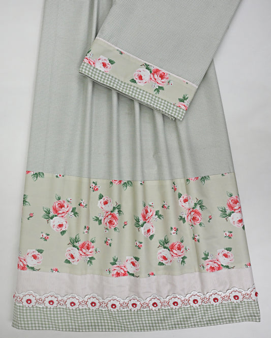 Grey & White Checks Rida With Floral Print Panel & Smart Lace