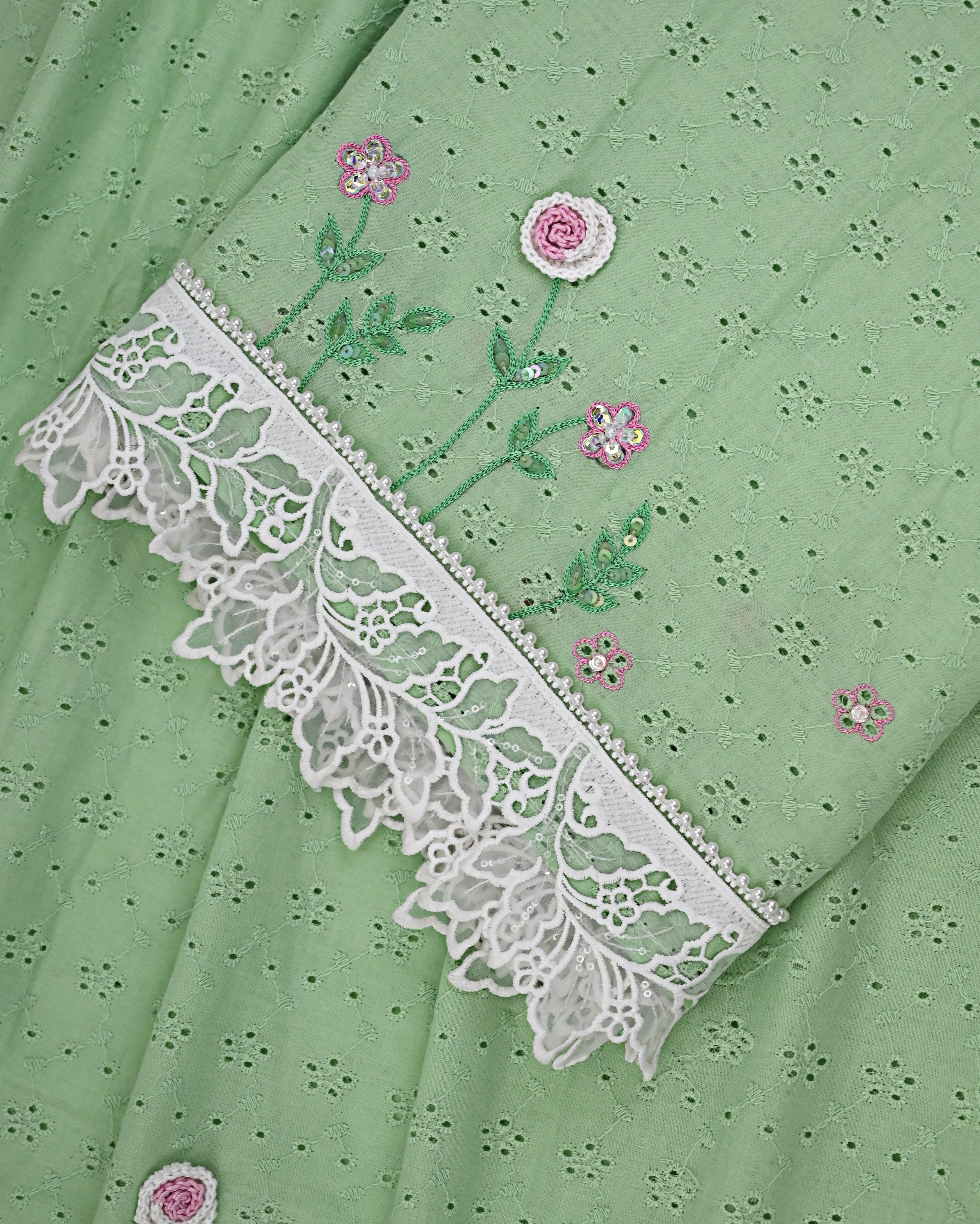 Pista Green Hakoba Rida With Shining White Lace & Aari Floral Work