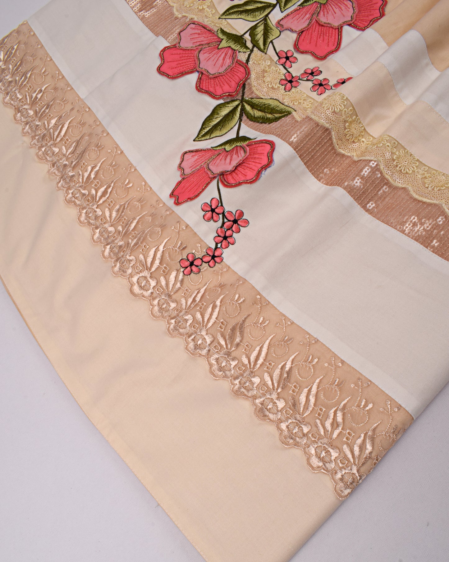 Cream Rida With Smart Sequence Lace & Work