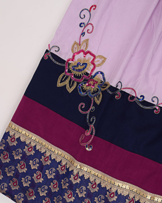Light Purple Rida With Dark Printed Panel & Floral Border Work