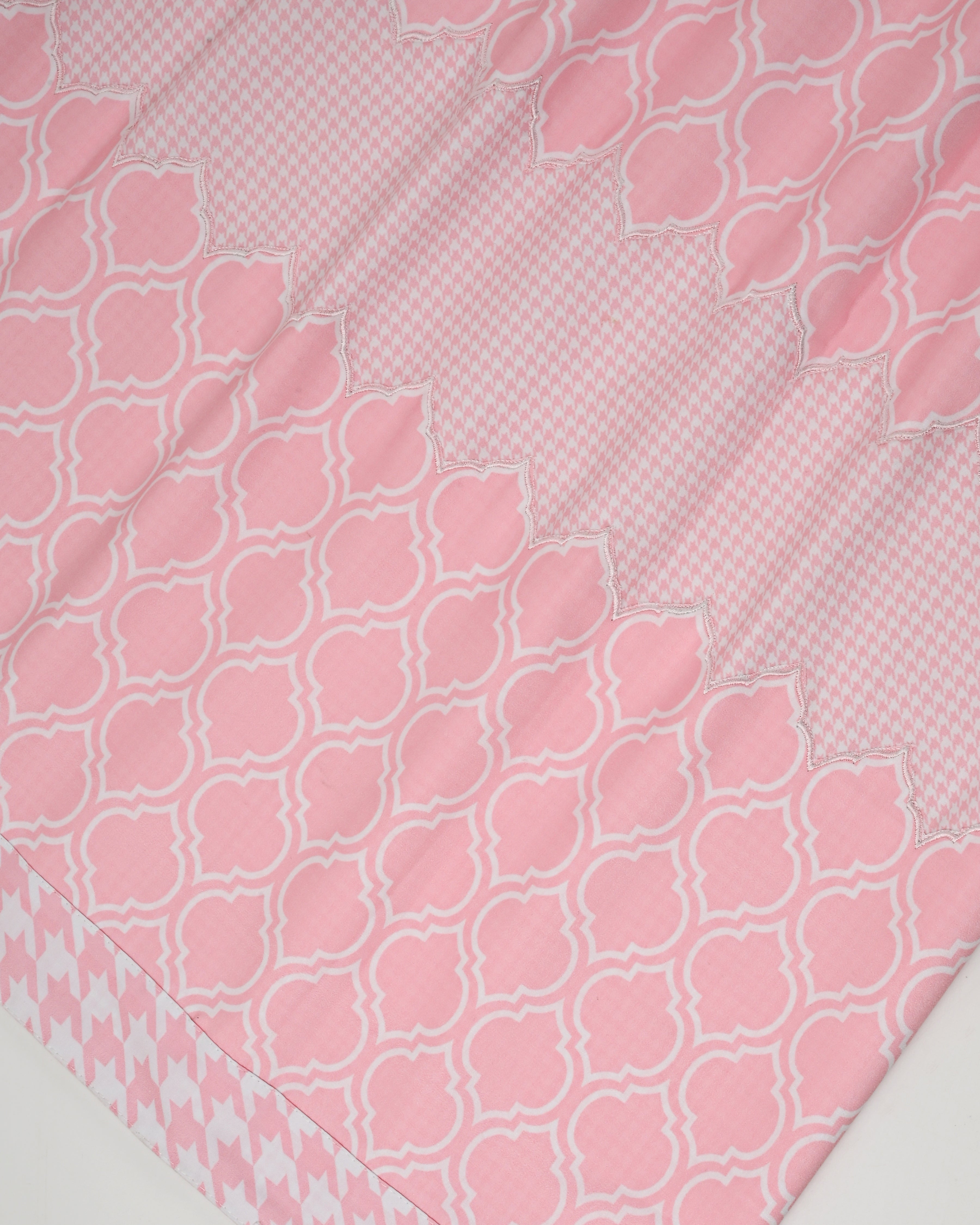 Baby Pink White Printed Rida With Smart Honeycomb Pattern & Embroidery