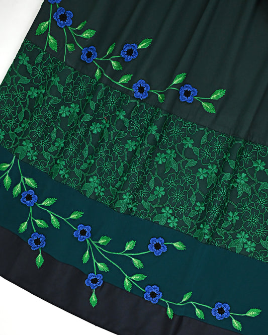 Dark Seaweed Green Rida With Green Floral Lace & Floral Embroidery Work