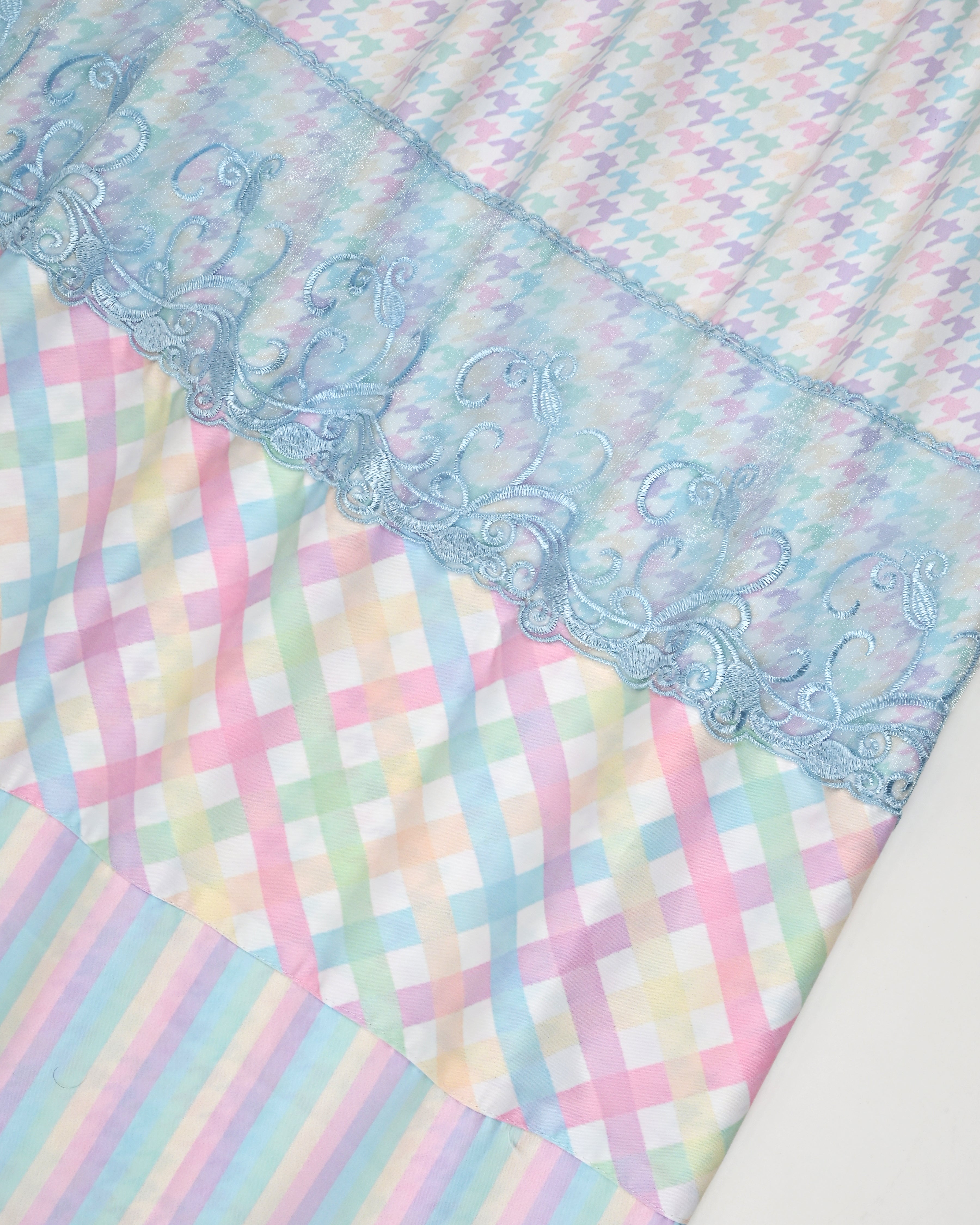Multi Color Print Rida With Smart Multi Checks Stripes Panel & Smart Lace