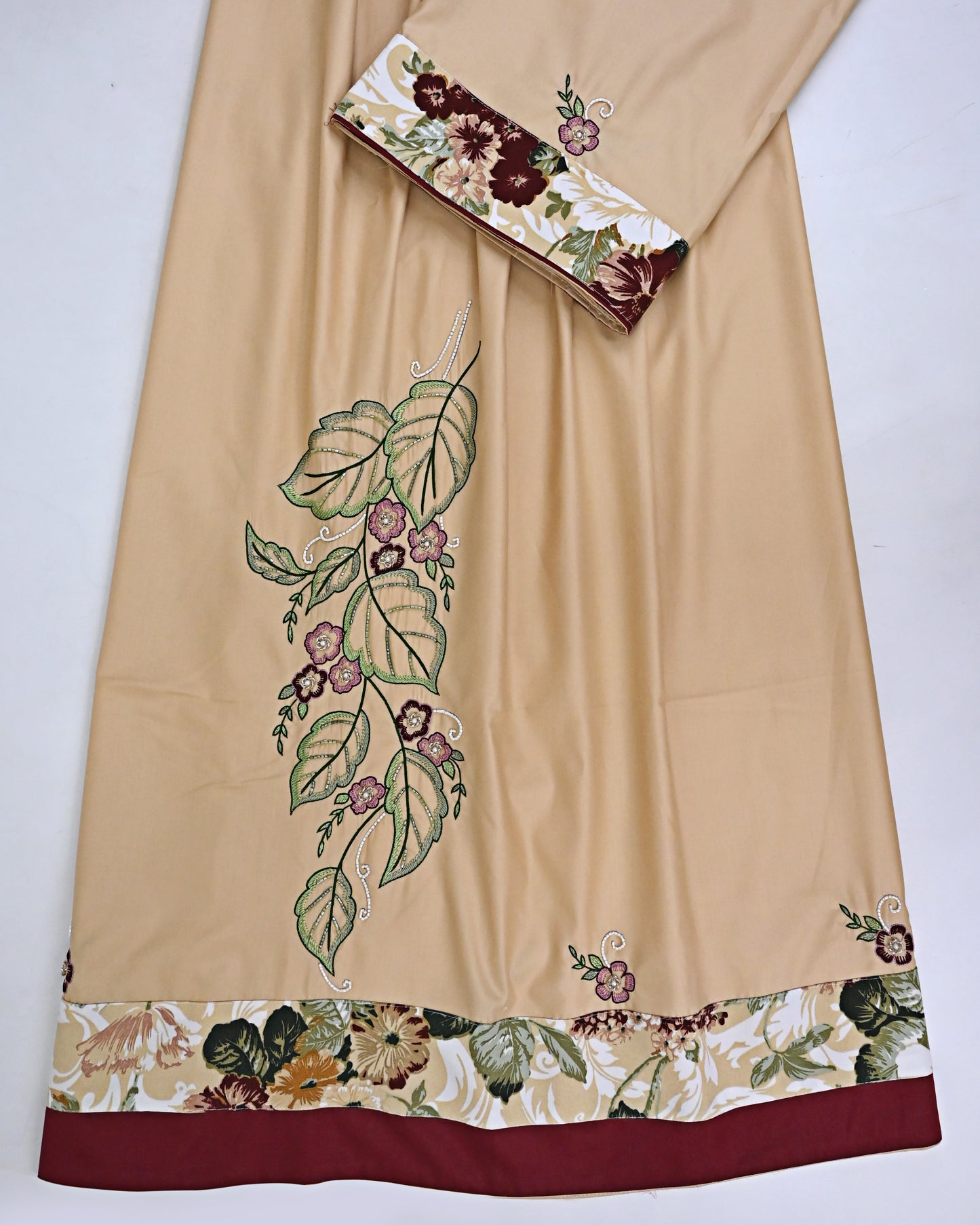 Sand Beige Rida With Floral Panel & Floral Leafy Aari Work