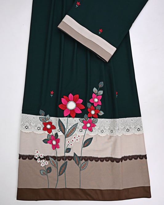 Dark Pine Green Rida With Smart Floral Work & Smart Light Dark Panel Smart Lace