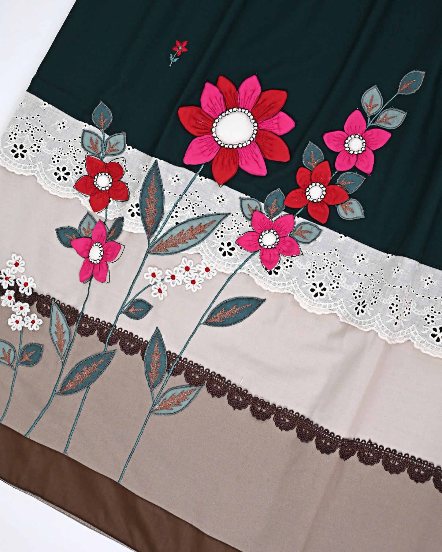 Dark Pine Green Rida With Smart Floral Work & Smart Light Dark Panel Smart Lace