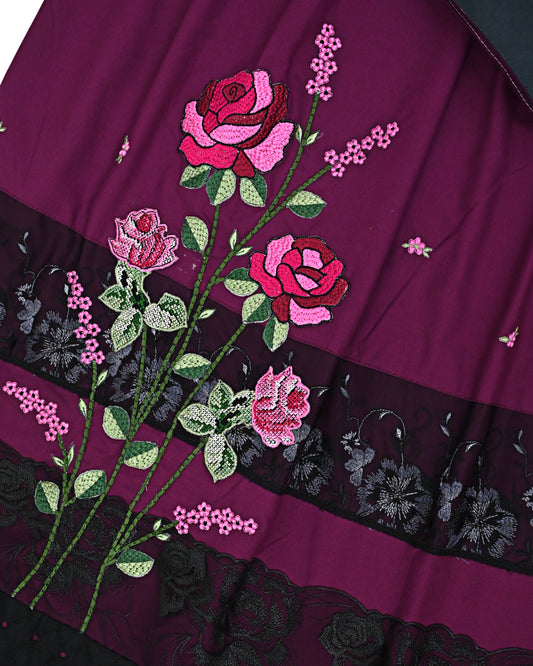 Jamuni Purple Rida With Smart Black Lace Panel & Beautiful Floral Work
