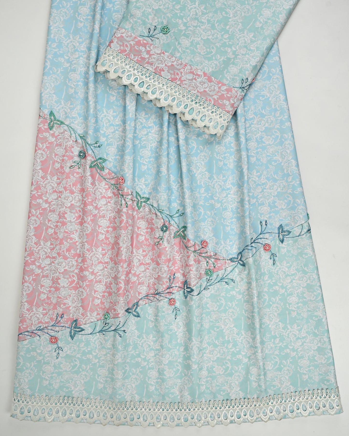 Multi Color Pattern & Smart Bulion Aari work